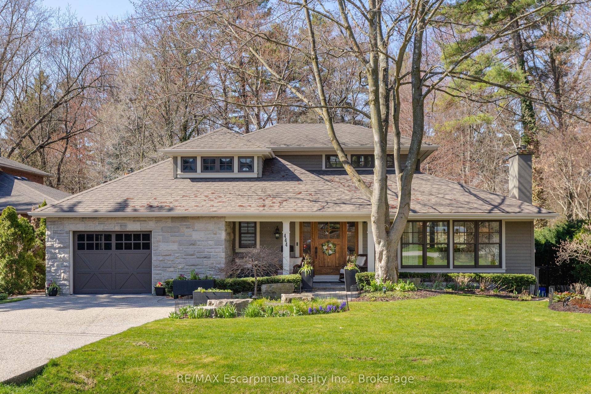 444 Drummond Road — photo 1