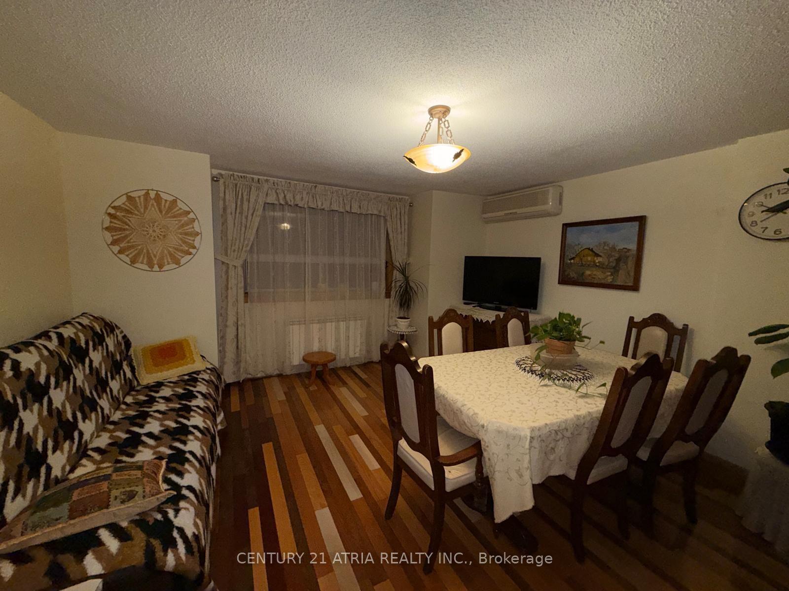 74 Millicent Street, Toronto — Semi-Detached for lease, photo 1