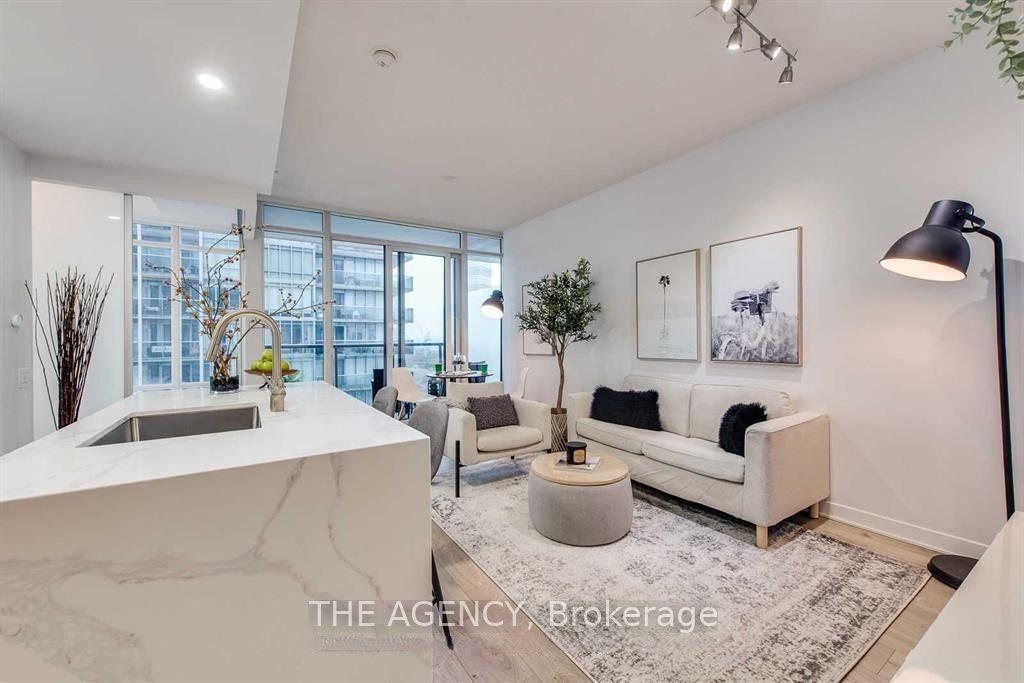 88 Park Lawn Road 1510 #1510 — photo 1
