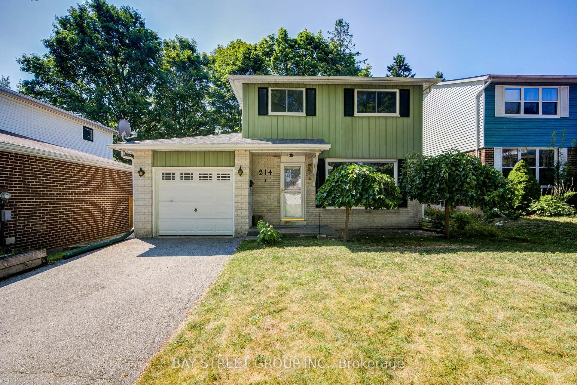 214 William Roe Boulevard, Newmarket — Detached for sale, photo 1