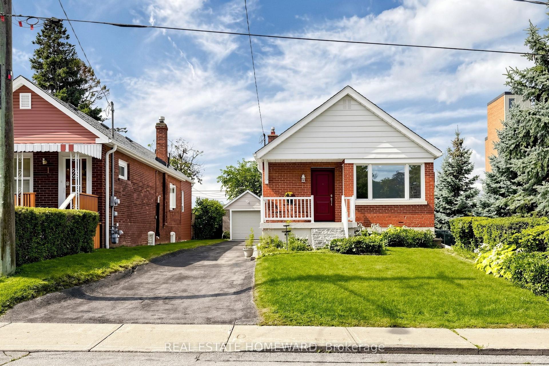 120 Pitt Avenue, Toronto — Detached for sale, photo 1