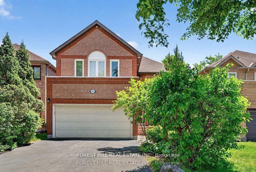 43 Rockwood Crescent — photo 1