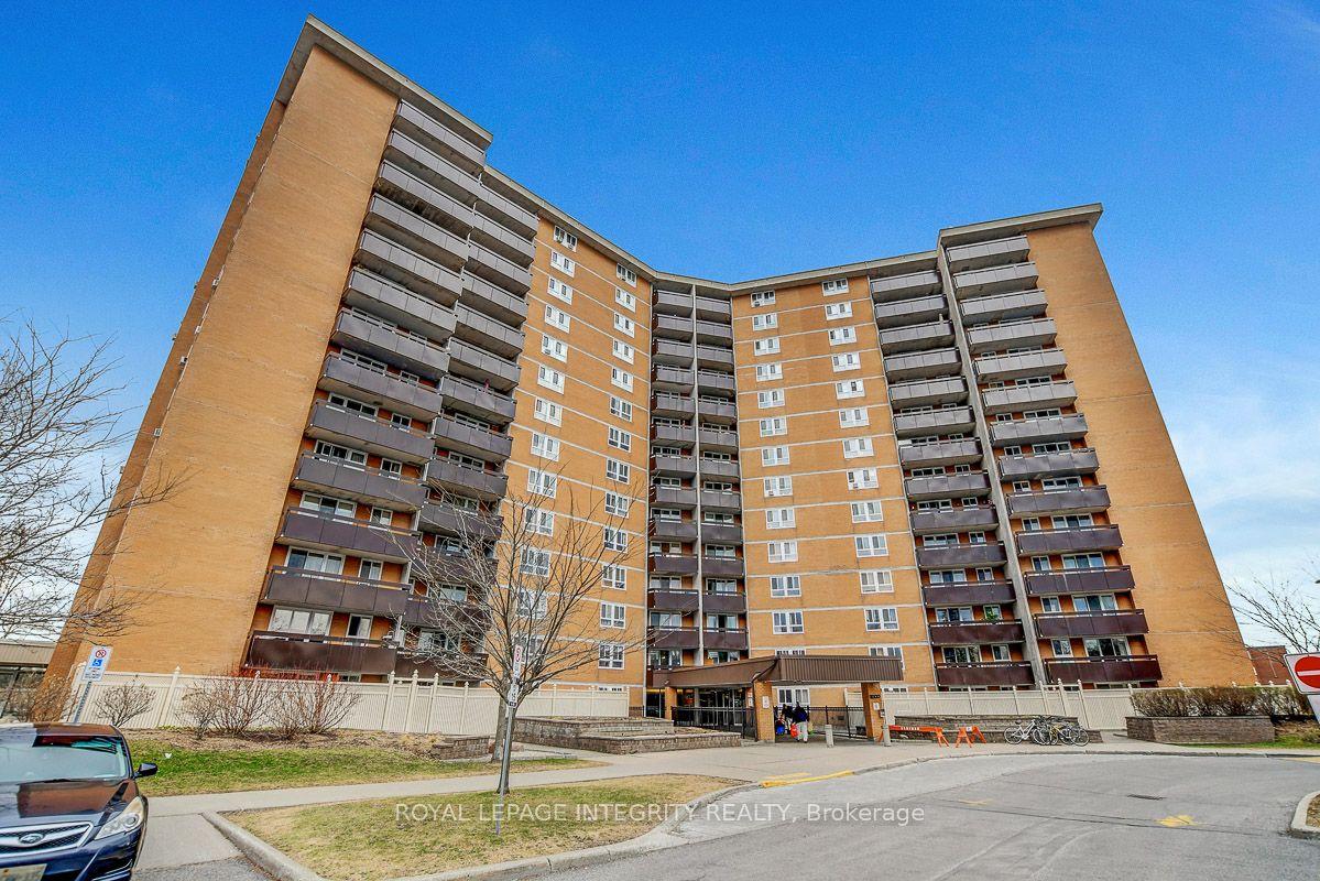 2000 Jasmine Crescent 206 #206, Beacon Hill North - South and Area — Condo for sale, photo 1