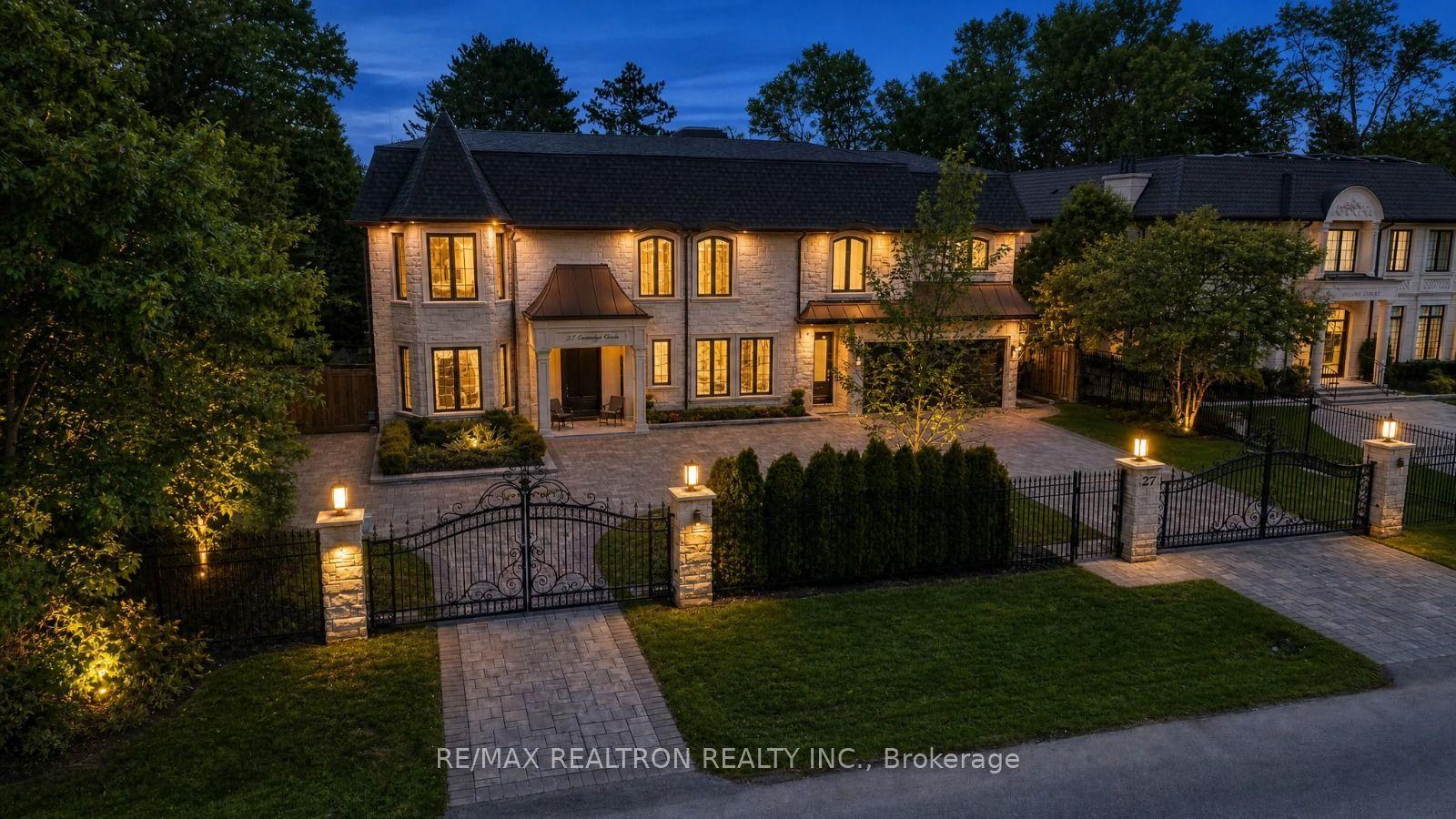 27 Laureleaf Road, Markham — Detached for sale, photo 1