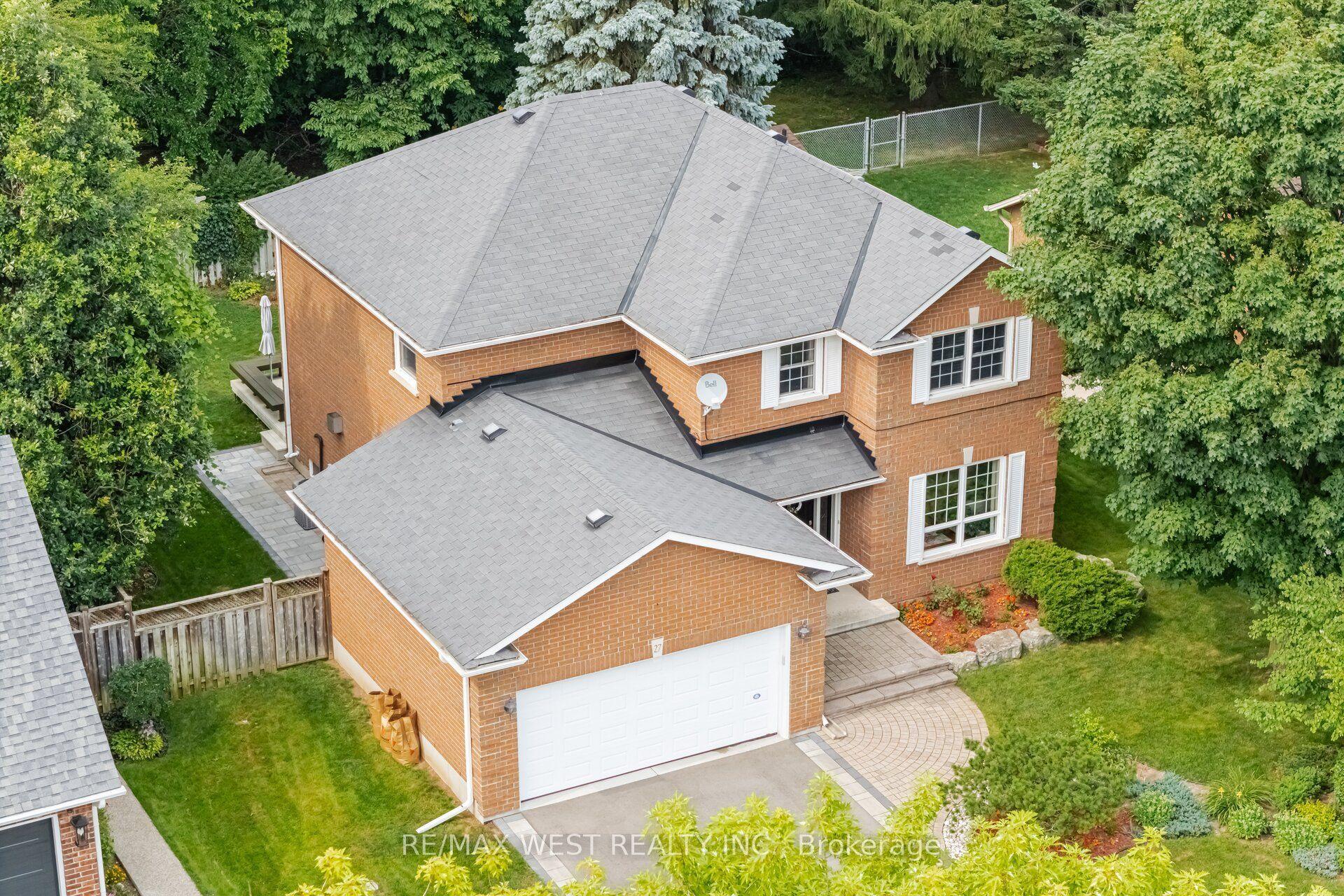 27 Norma Crescent, Hamilton — Detached for sale, photo 1