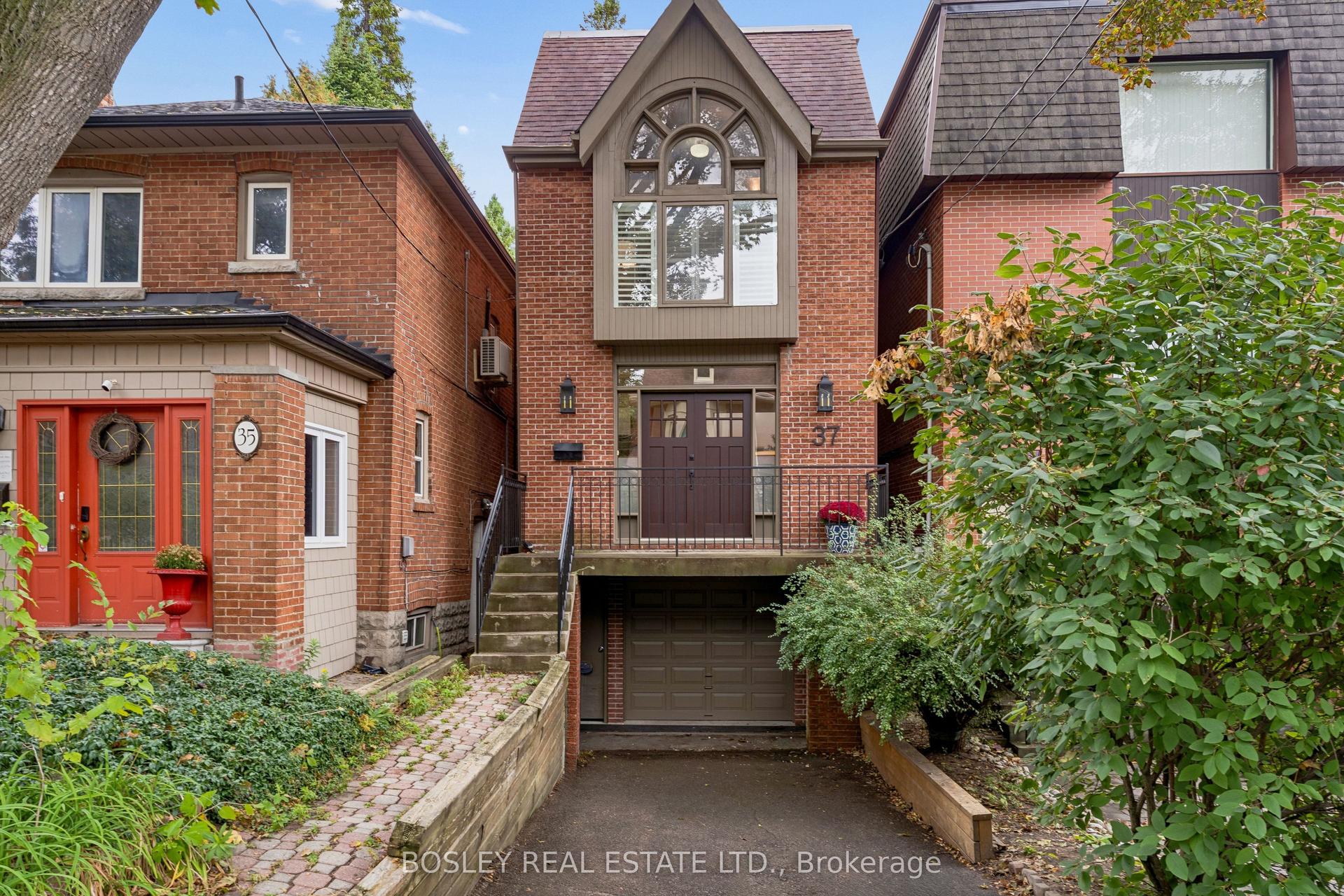 37 Hillsview Avenue, Toronto — Detached for sale, photo 1