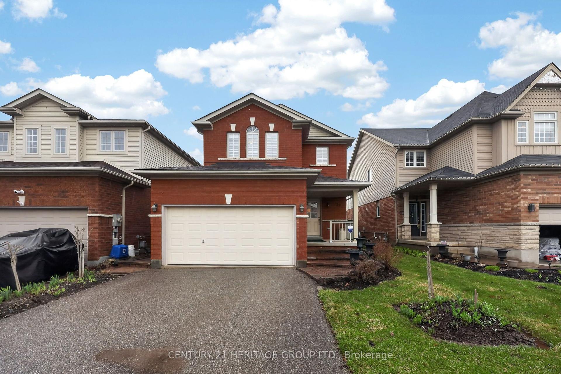 32 Mcmulkin Street — photo 1