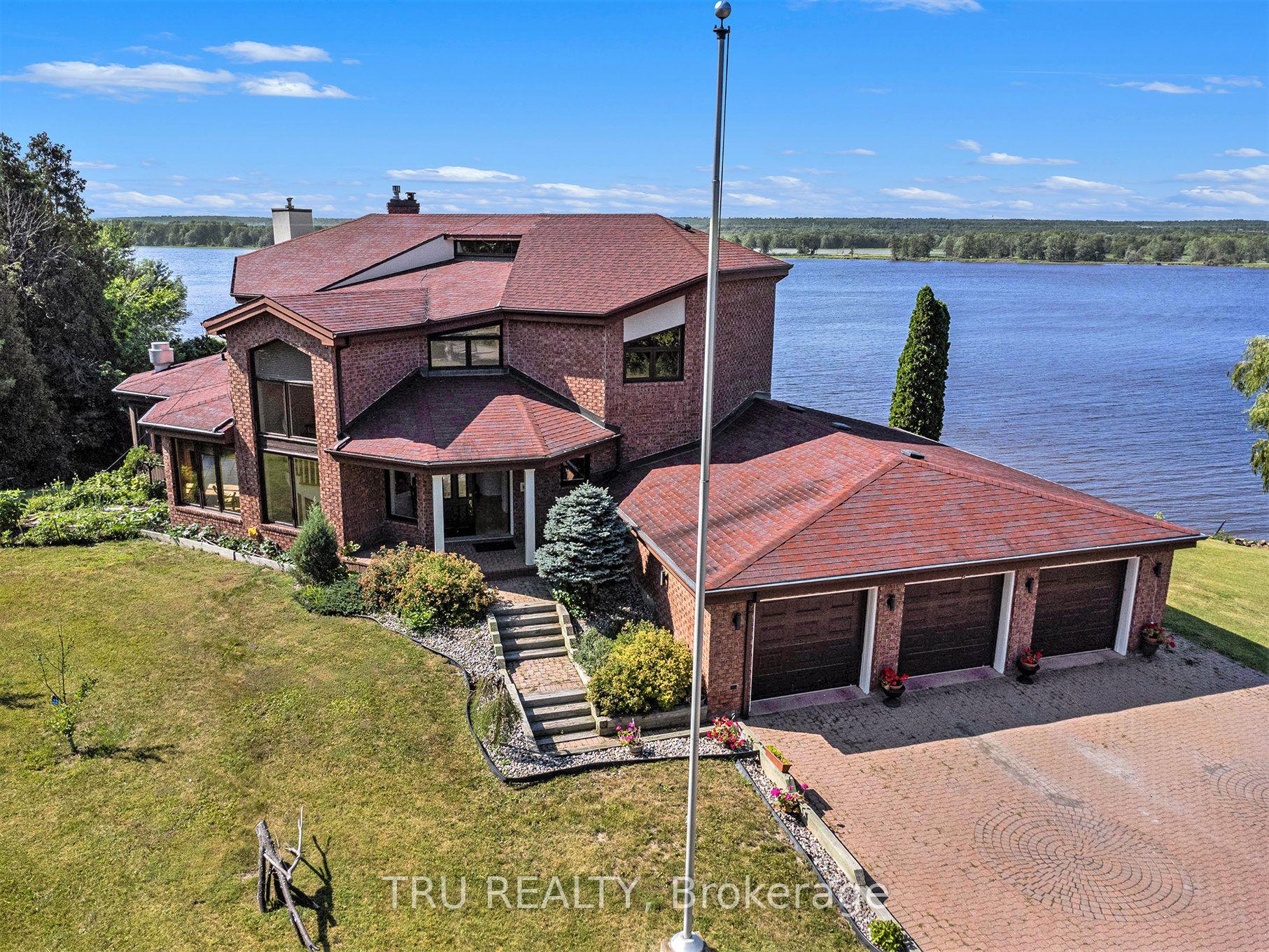 1915 REGIONAL ROAD 174 Road, Orleans - Cumberland and Area — Detached for sale, photo 1