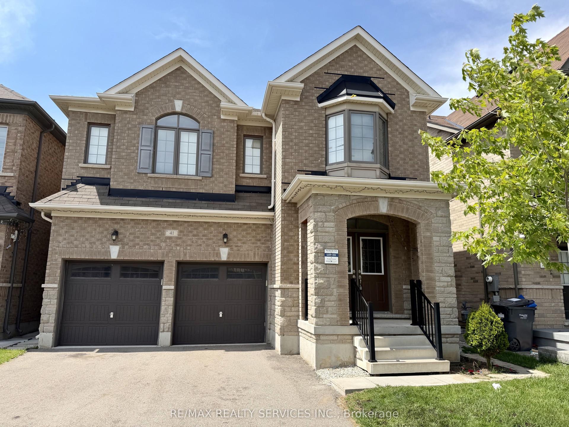 41 Oconnor Crescent — photo 1