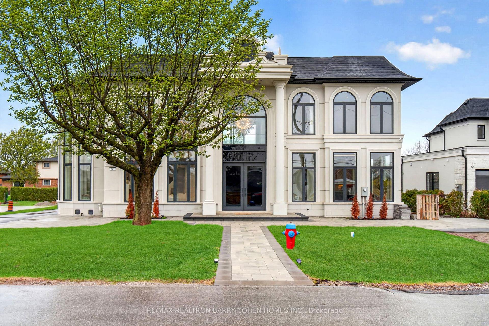 321 Morden Road — photo 1