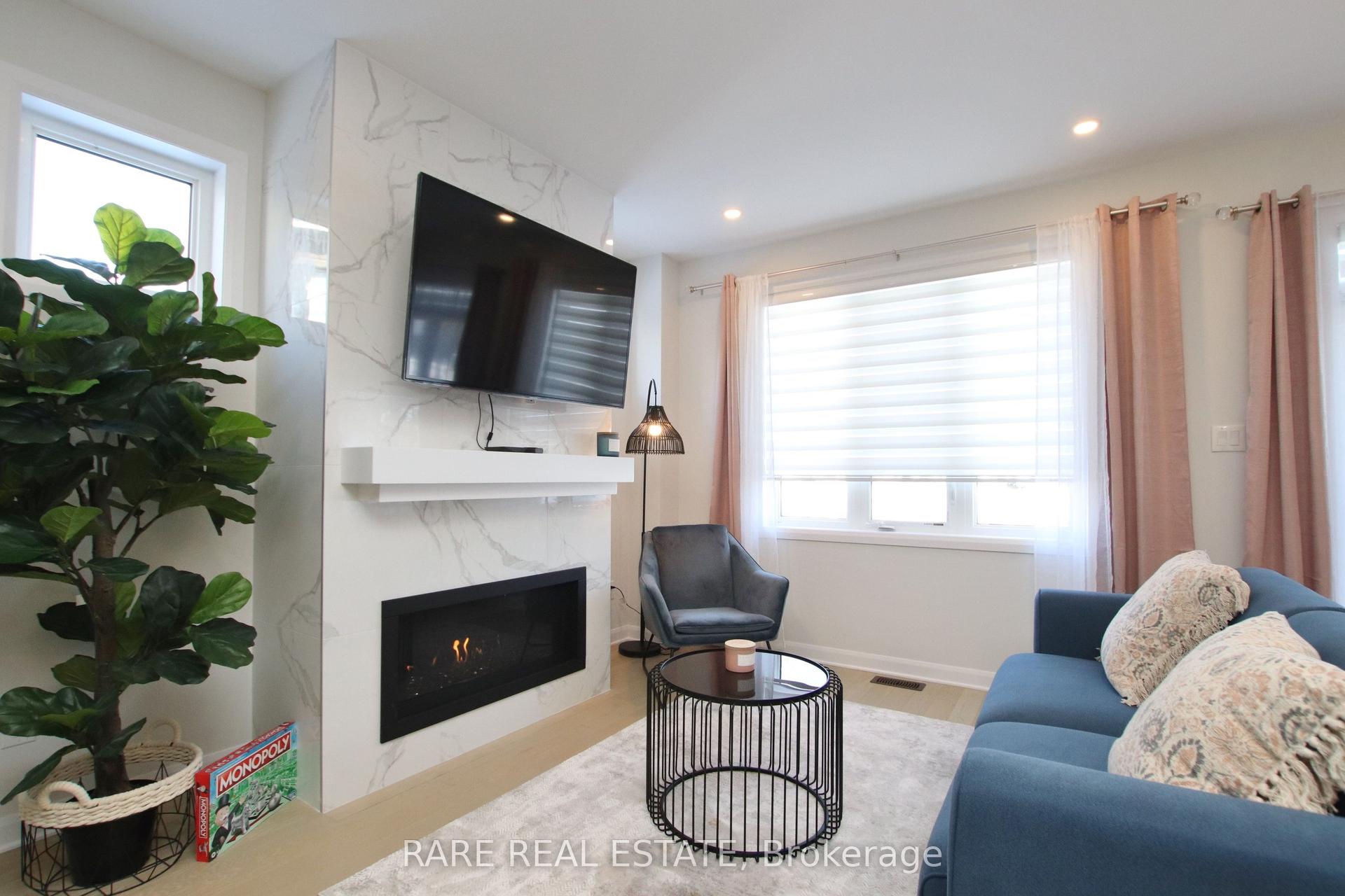 126 Attwell Private, Kanata — Townhouse for lease, photo 1