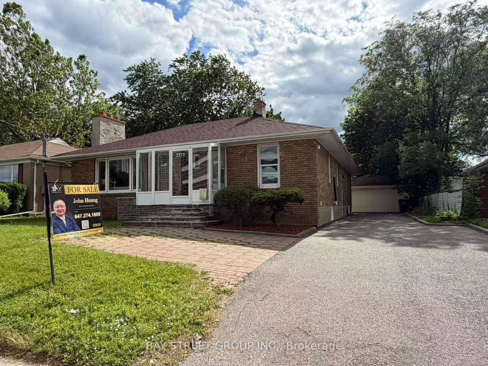 2212 Kennedy Road, Toronto — Detached for sale, photo 1