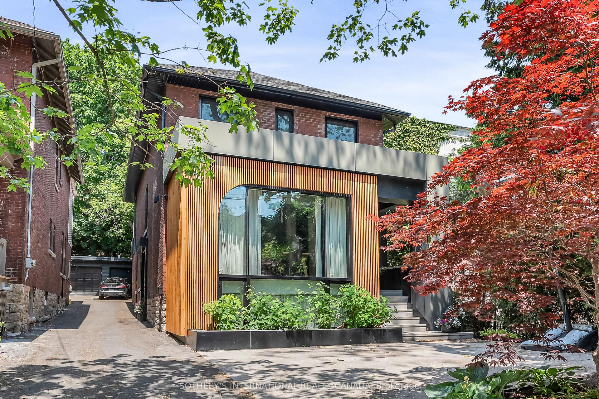 94 Walker Avenue, Toronto — Detached for sale, photo 1