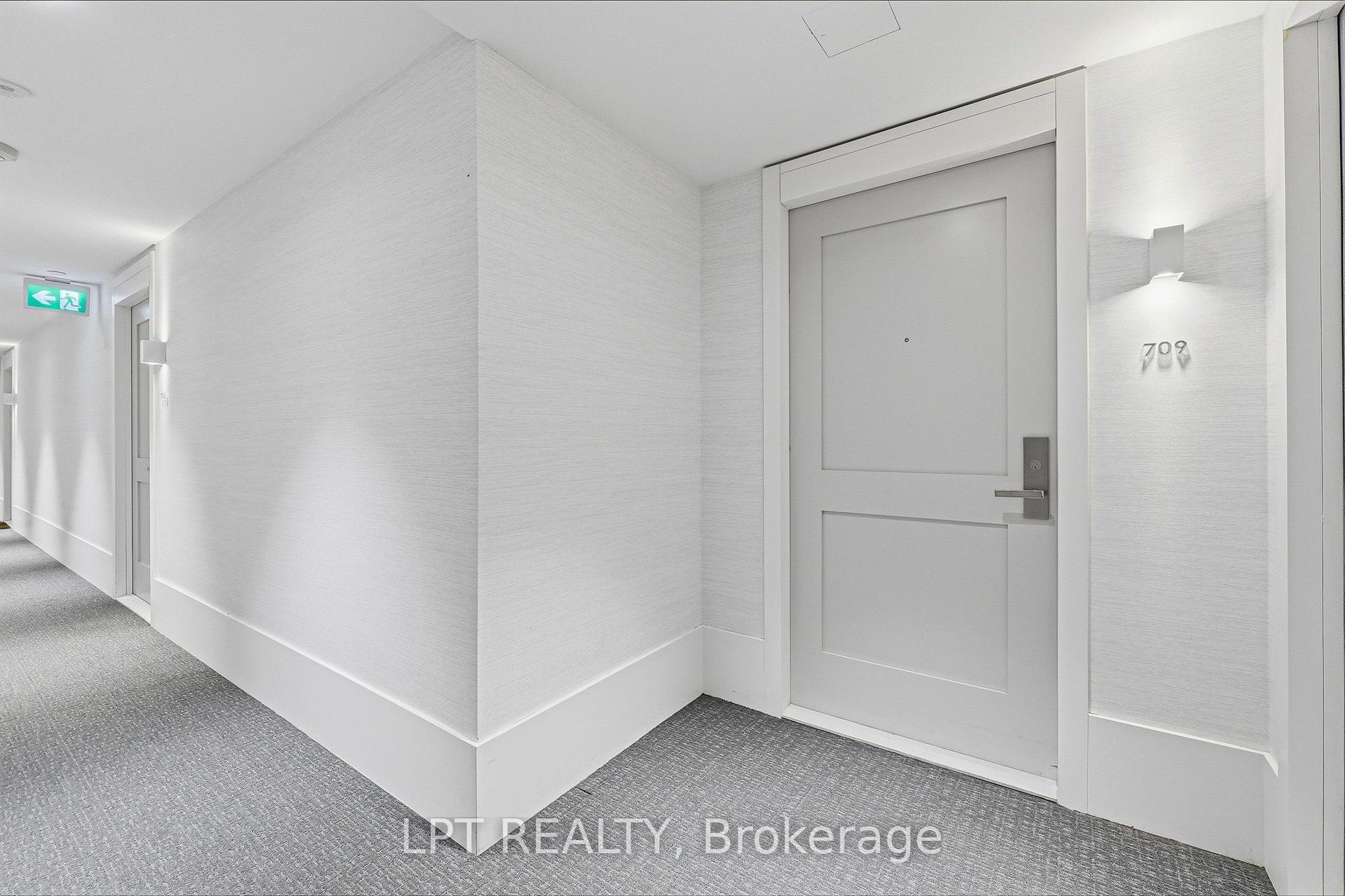 10 Gibbs Road 709 #709, Toronto — Condo for sale, photo 1