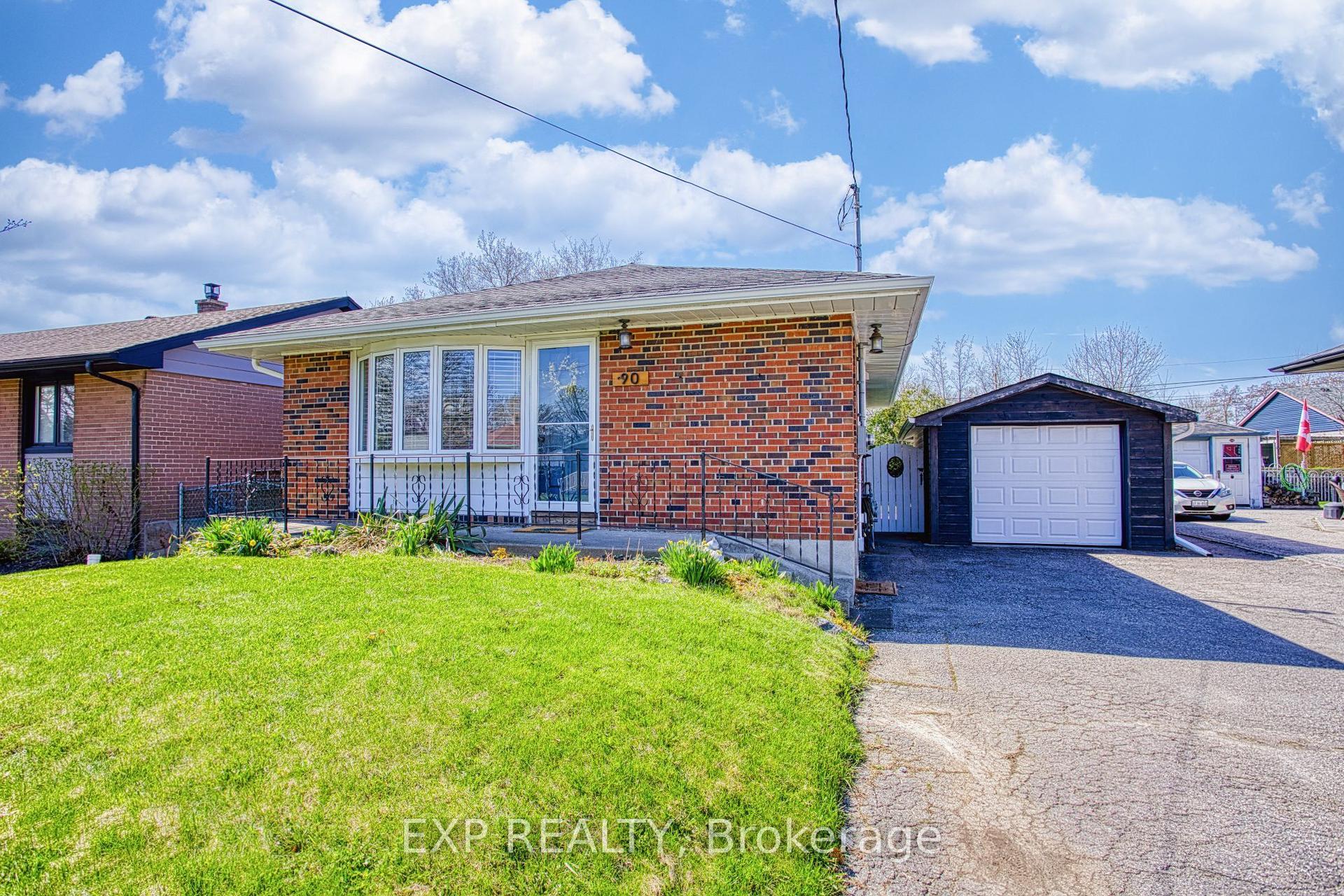 90 Prince Charles Drive — photo 1