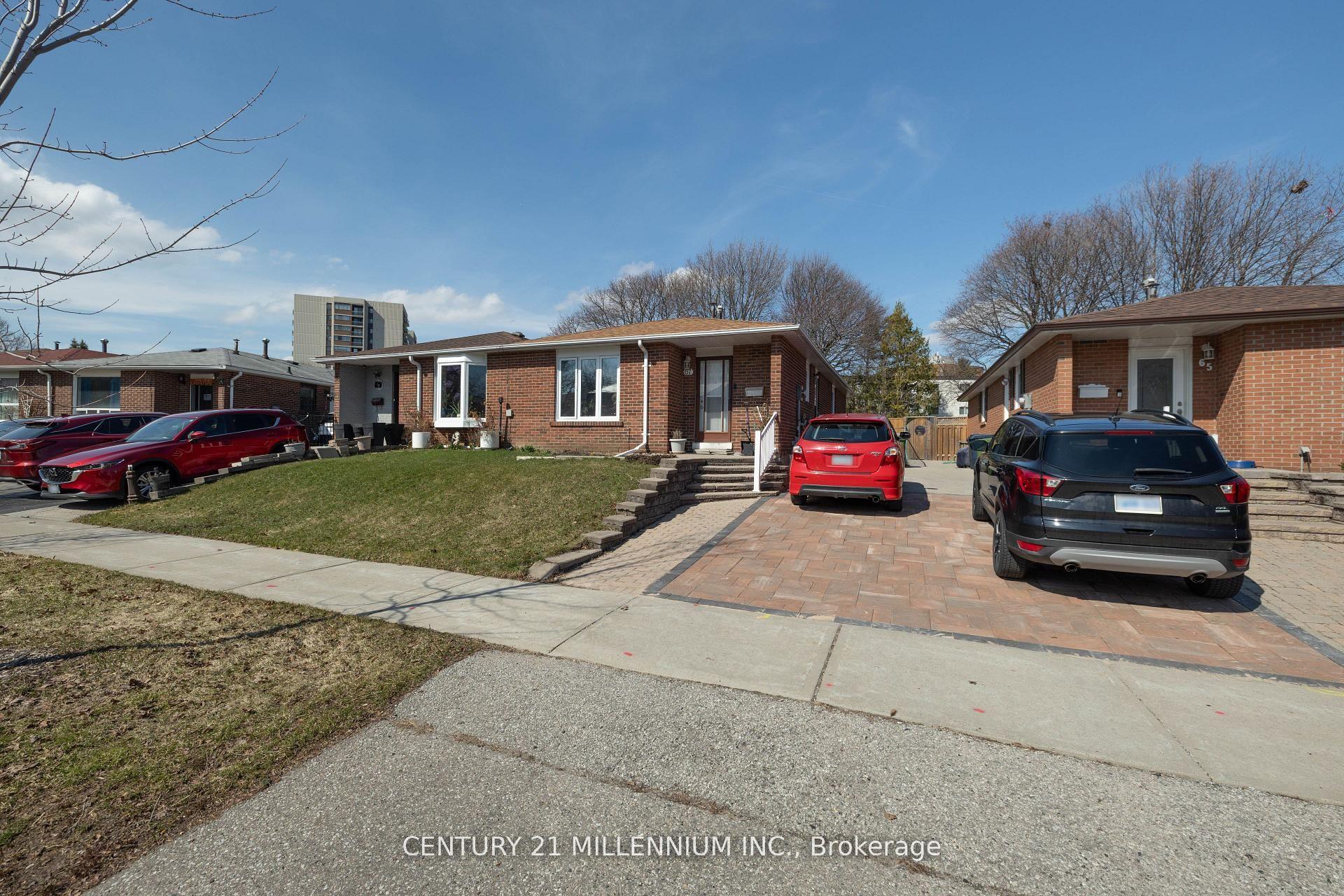 67 Coxworth Crescent — photo 1