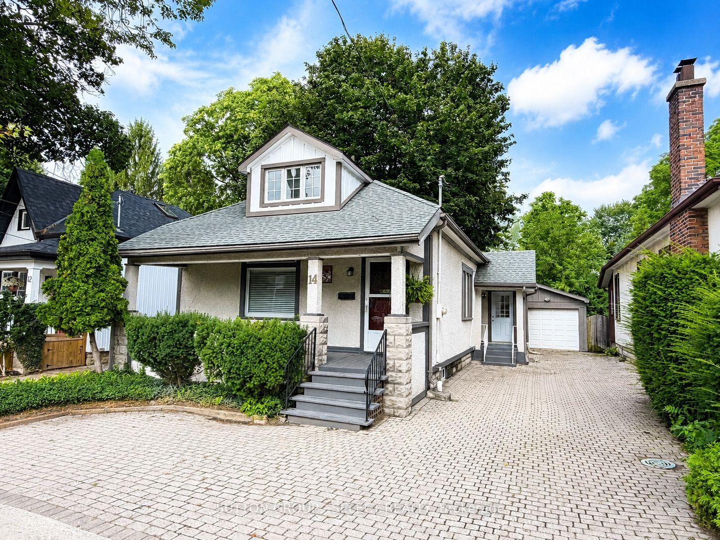 14 Arthur Street, London East — Detached for sale, photo 1