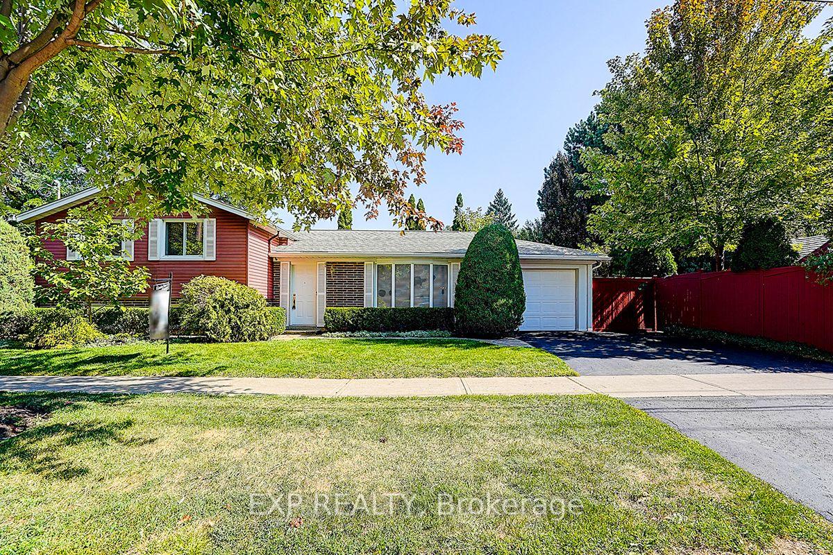 62 Kempsell Crescent — photo 1