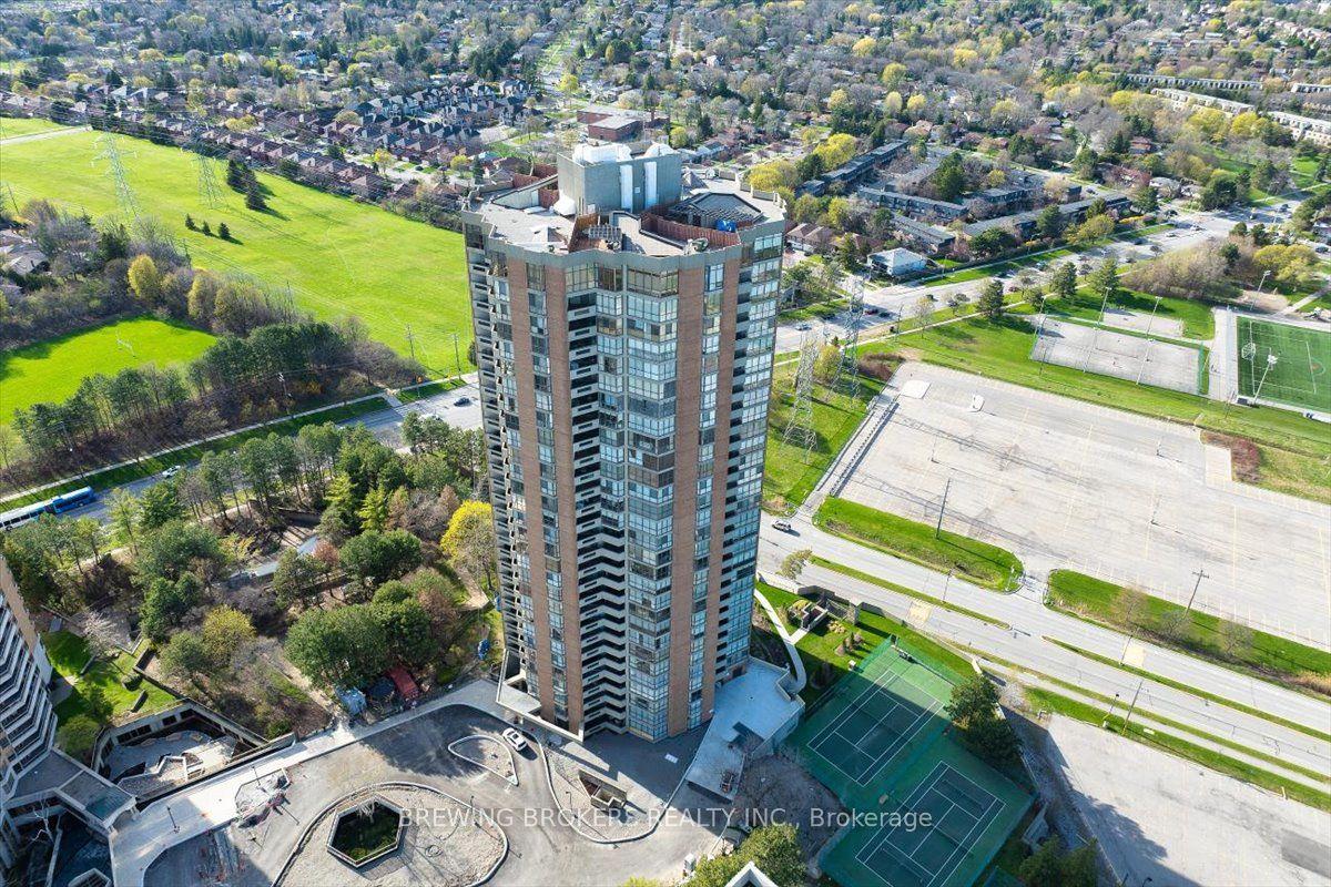 85 Skymark Drive 501 #501 — photo 1