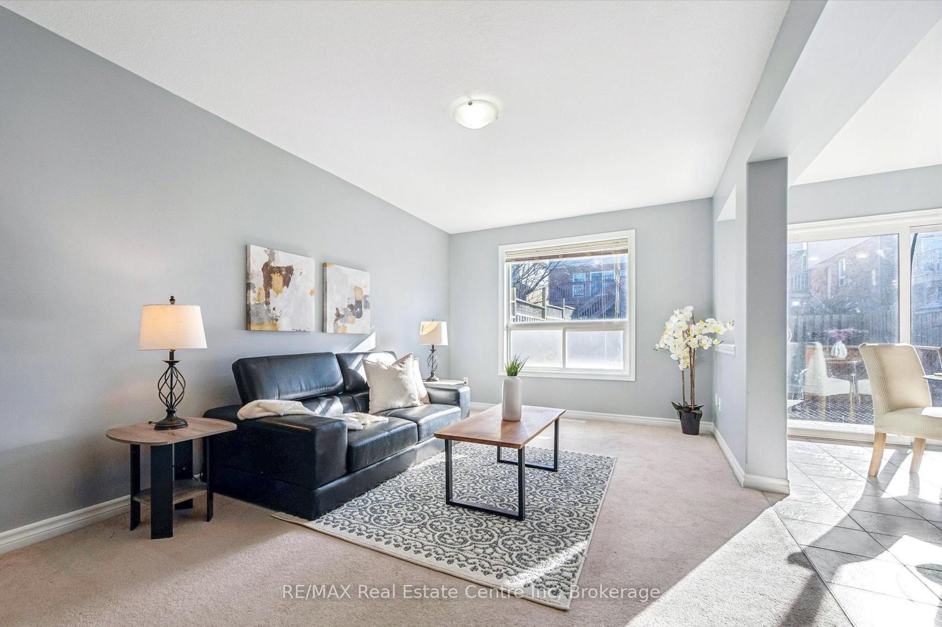 30 Vipond Street — photo 1