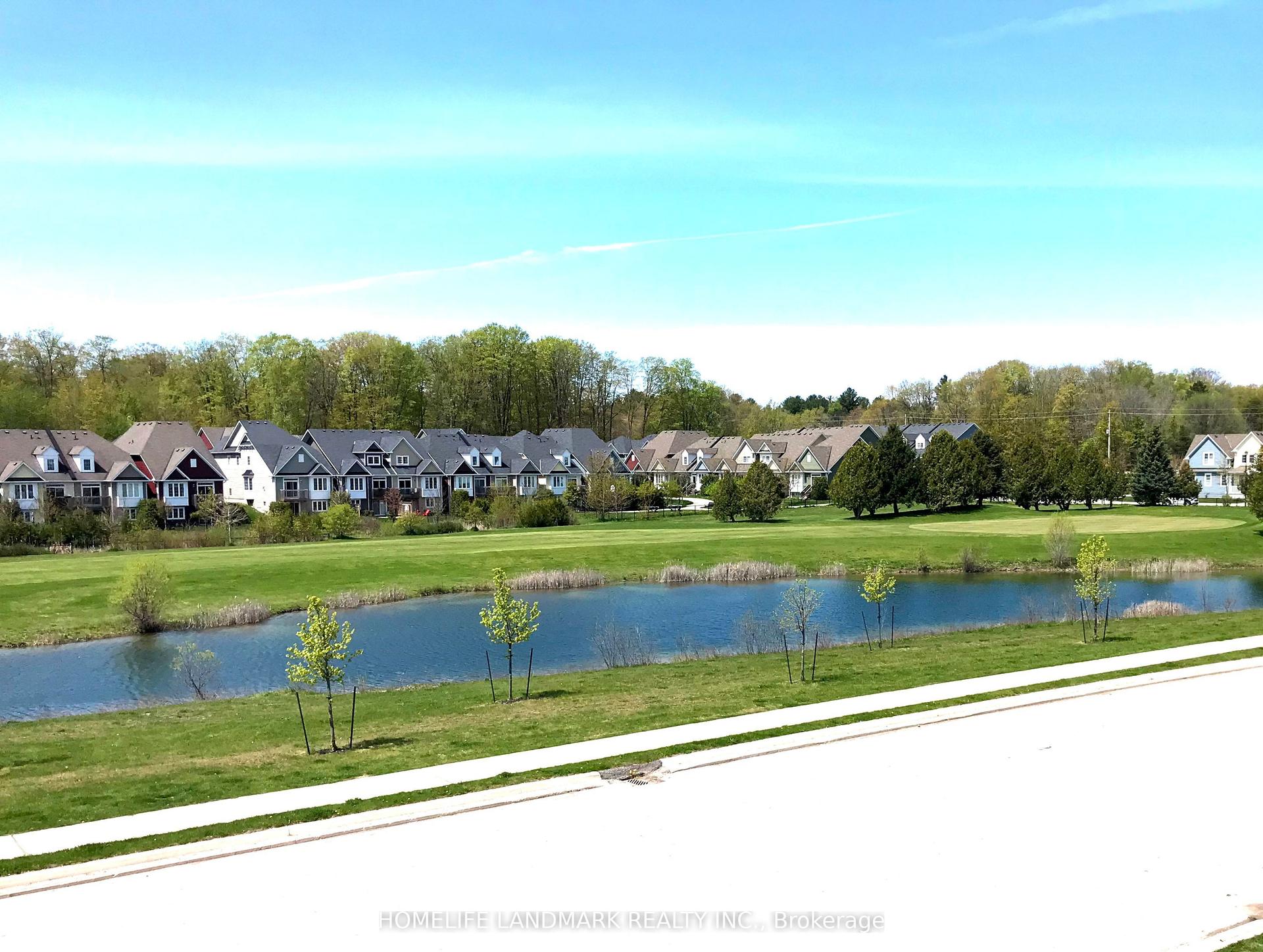 48 Village Gate Drive, Wasaga Beach — Townhouse for lease, photo 1