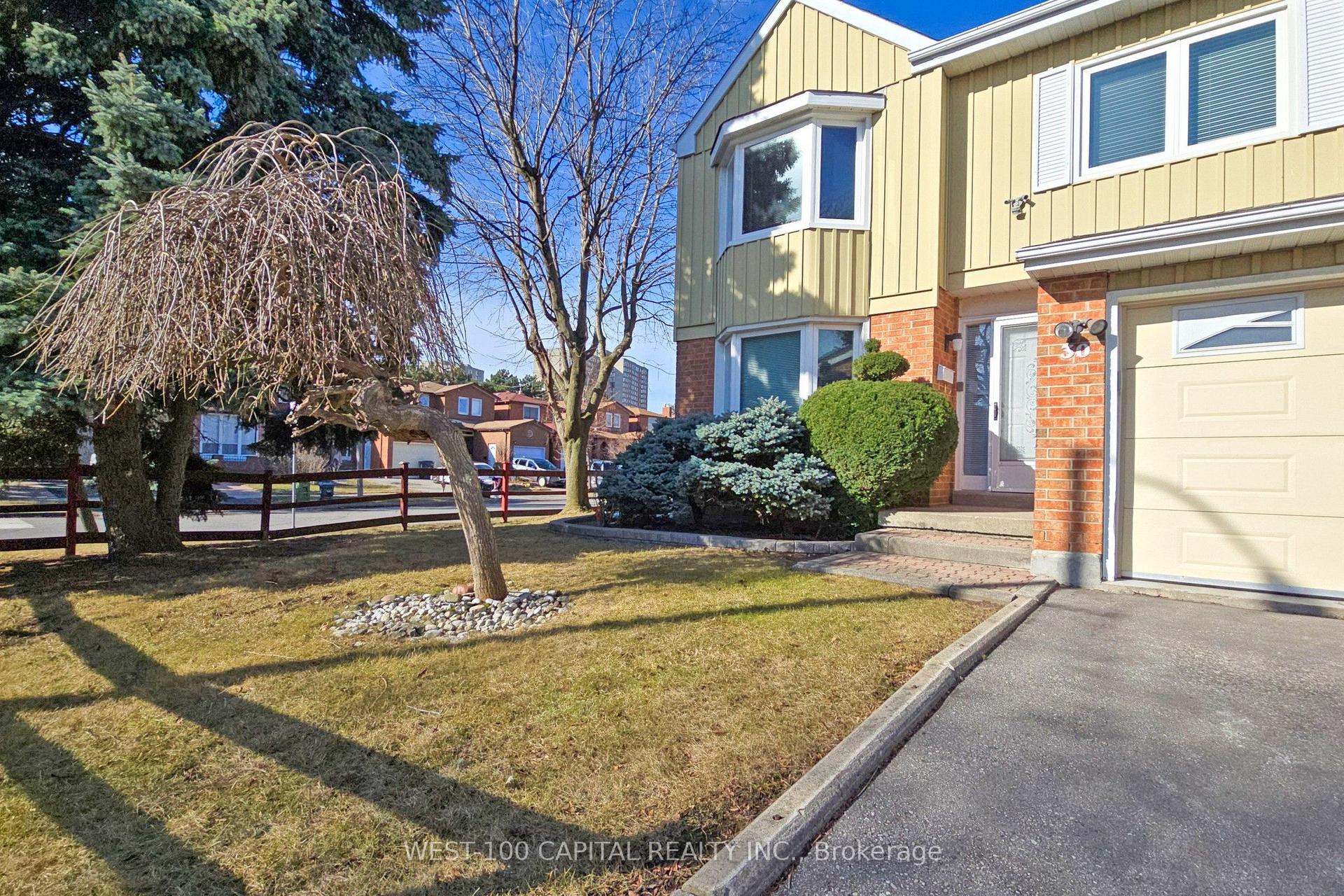 30 Wintermute Boulevard — photo 1