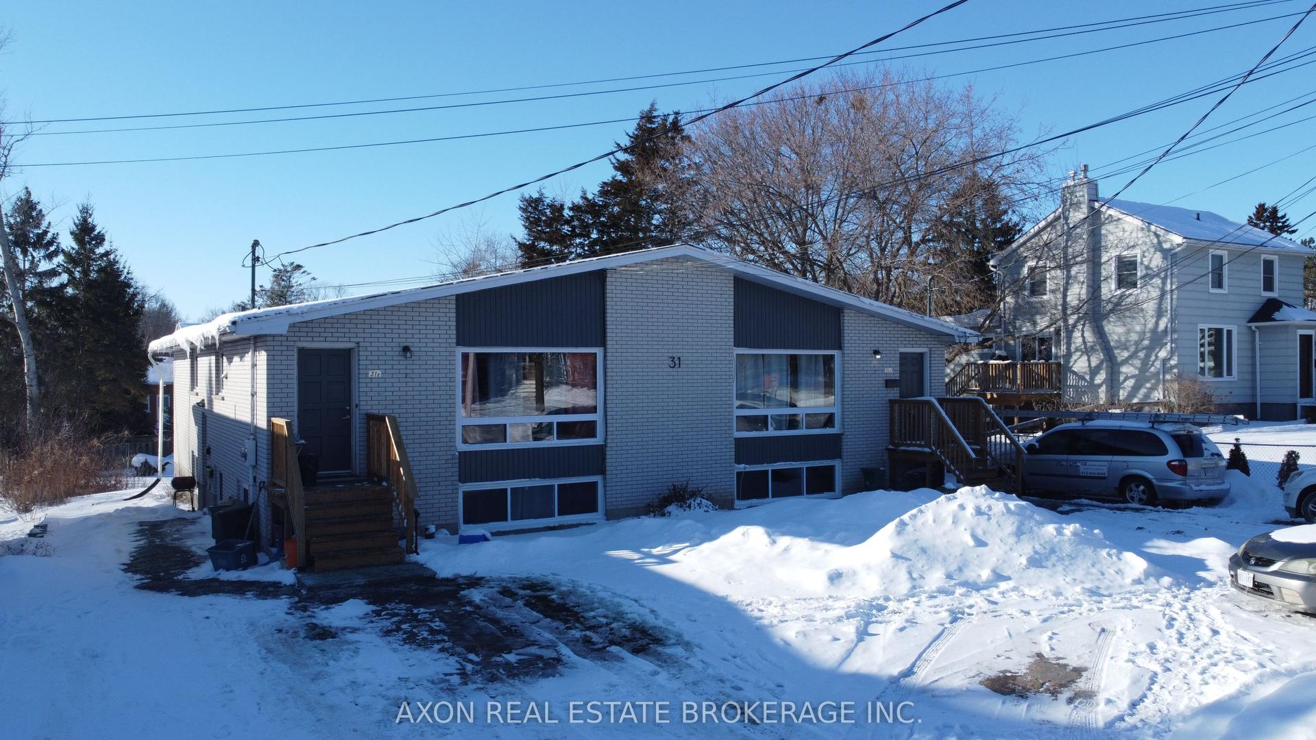 31 Montgomery Boulevard — photo 1