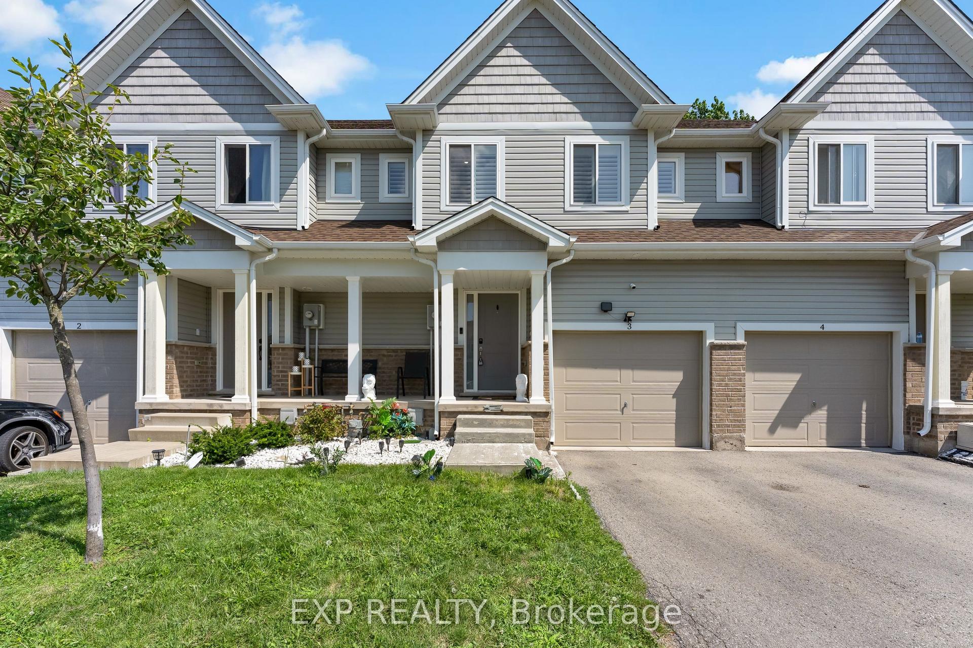 60 Canterbury Drive 3 #3, St. Catharines — Condo Town for sale, photo 1