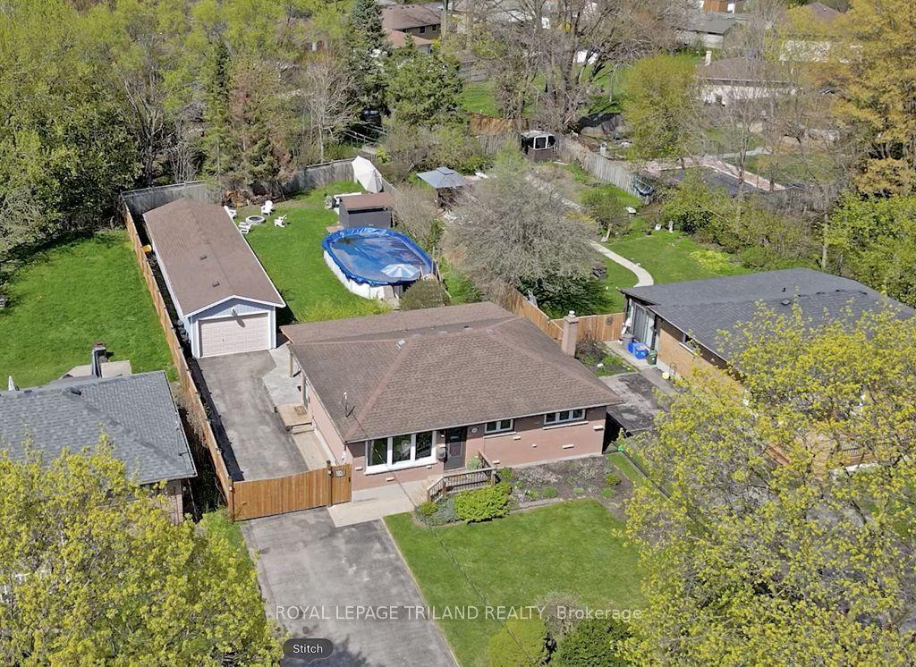 112 Burnside Drive — photo 1