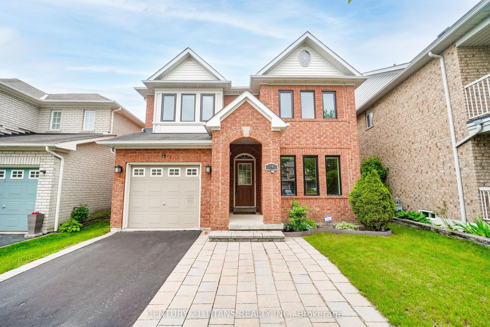 94 Greenhalf Drive, Ajax — Detached for sale, photo 1