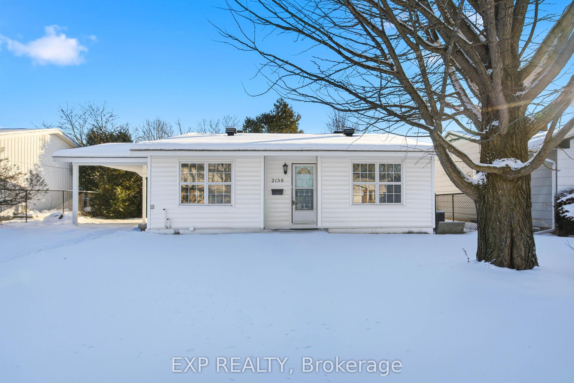 2158 Fillmore Crescent — photo 1