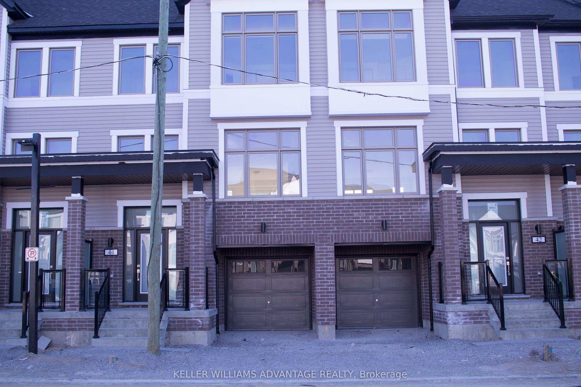 44 Totten Trail, New Tecumseth — Townhouse for lease, photo 1