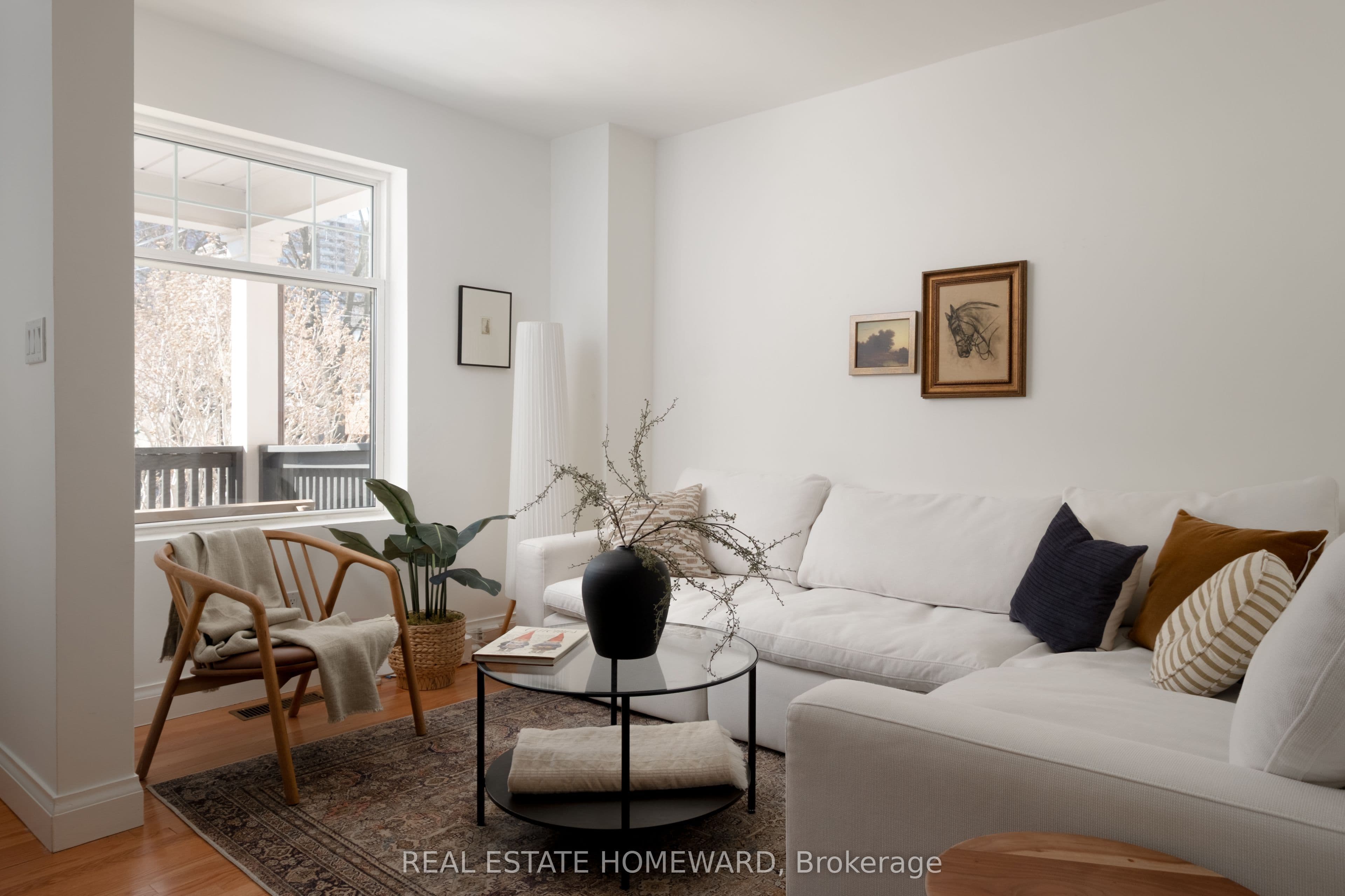 52 Balfour Avenue — photo 1