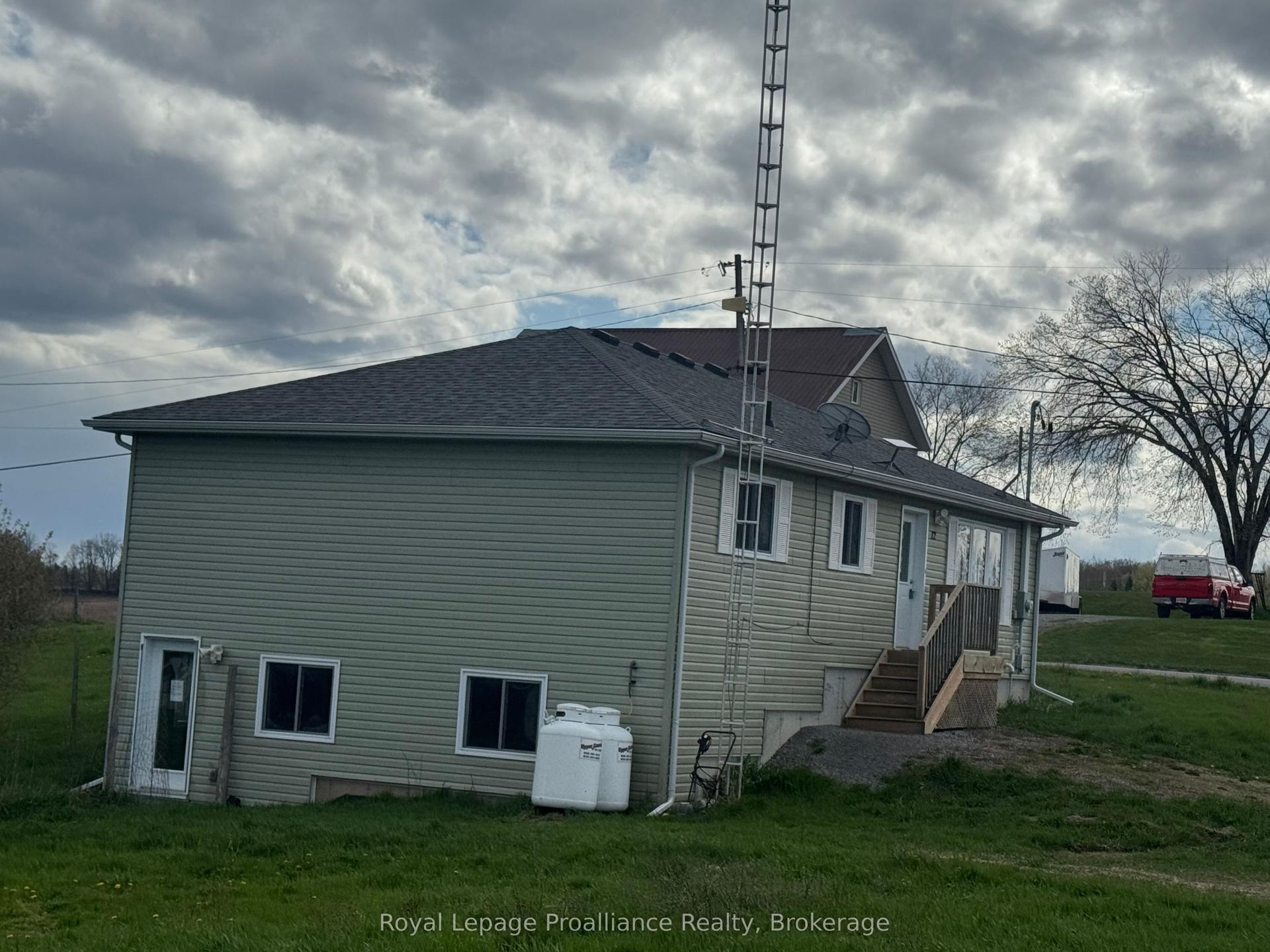 12 Malone Quarry Road — photo 1