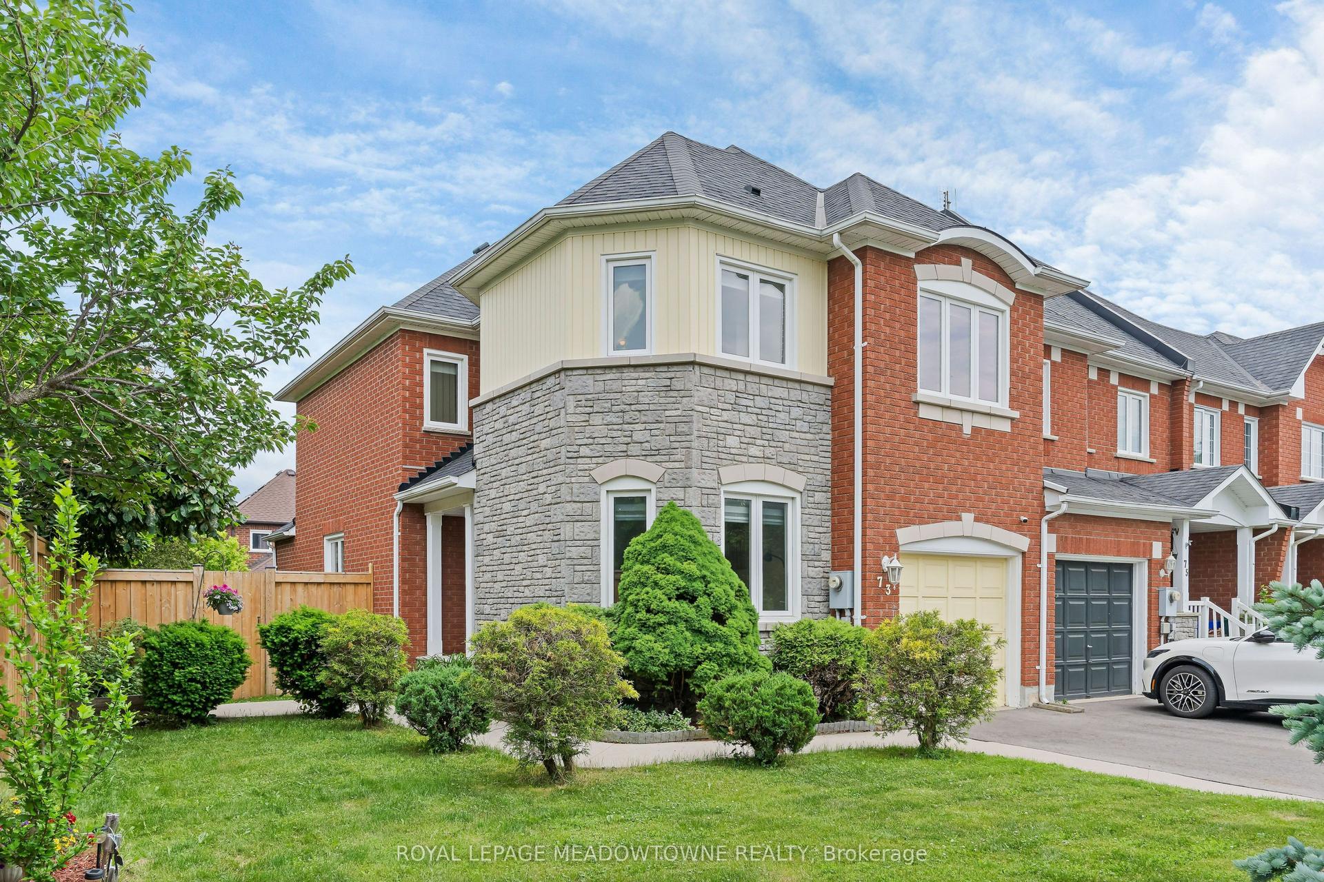 73 James Young Drive — photo 1