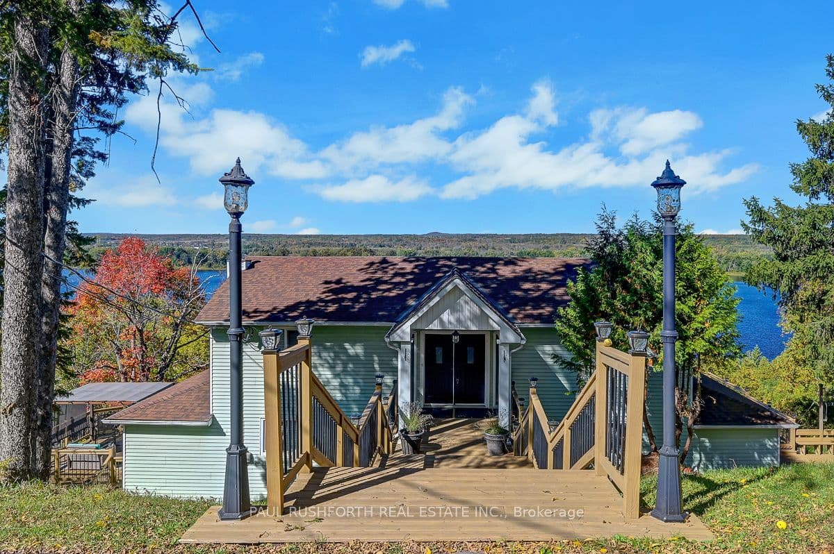 1565 Lilac Lane — photo 1