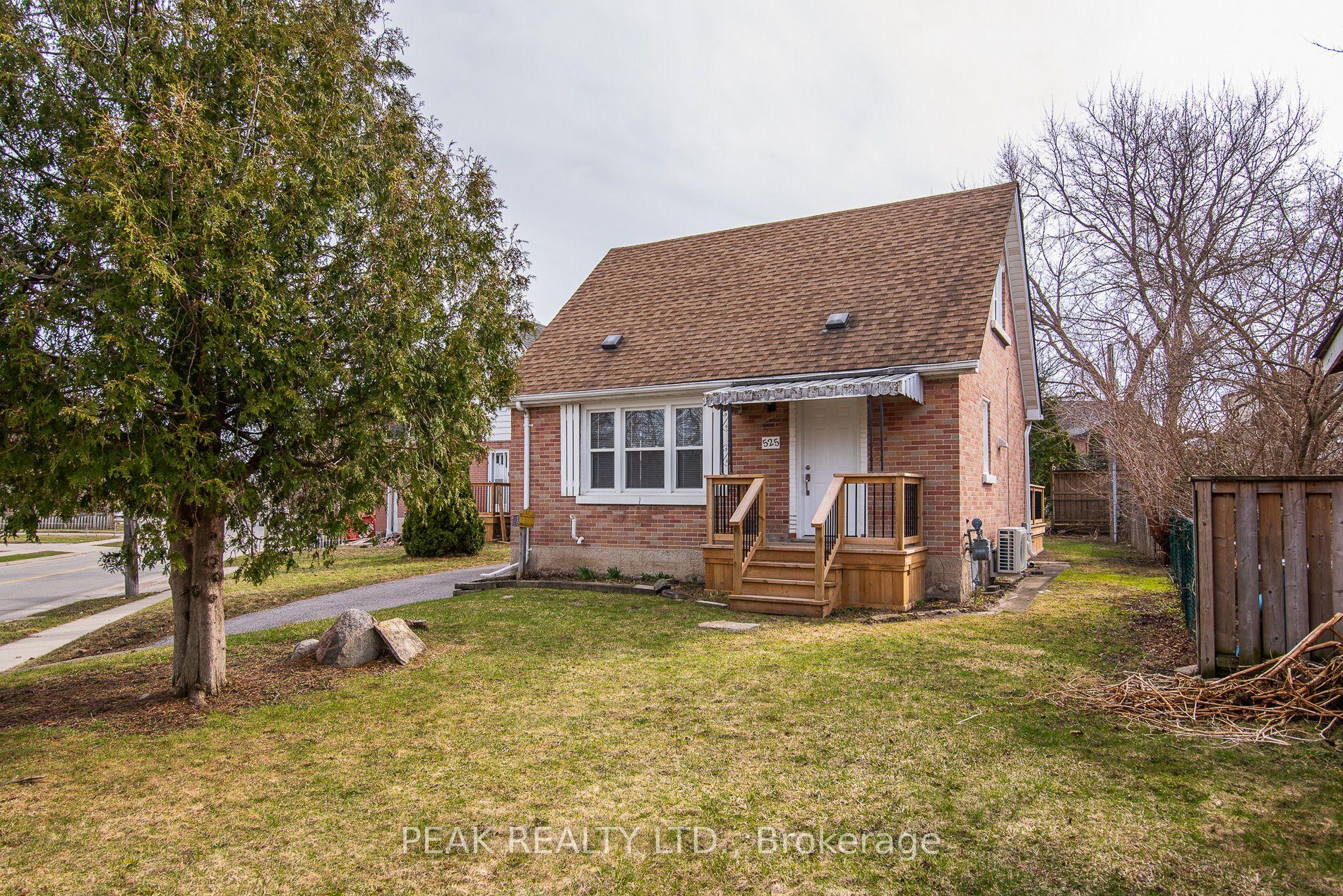 525 Courtland Avenue E — photo 1