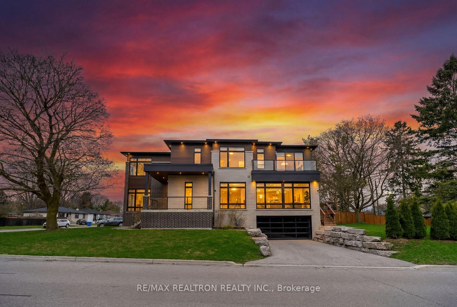 70 Collins Crescent — photo 1
