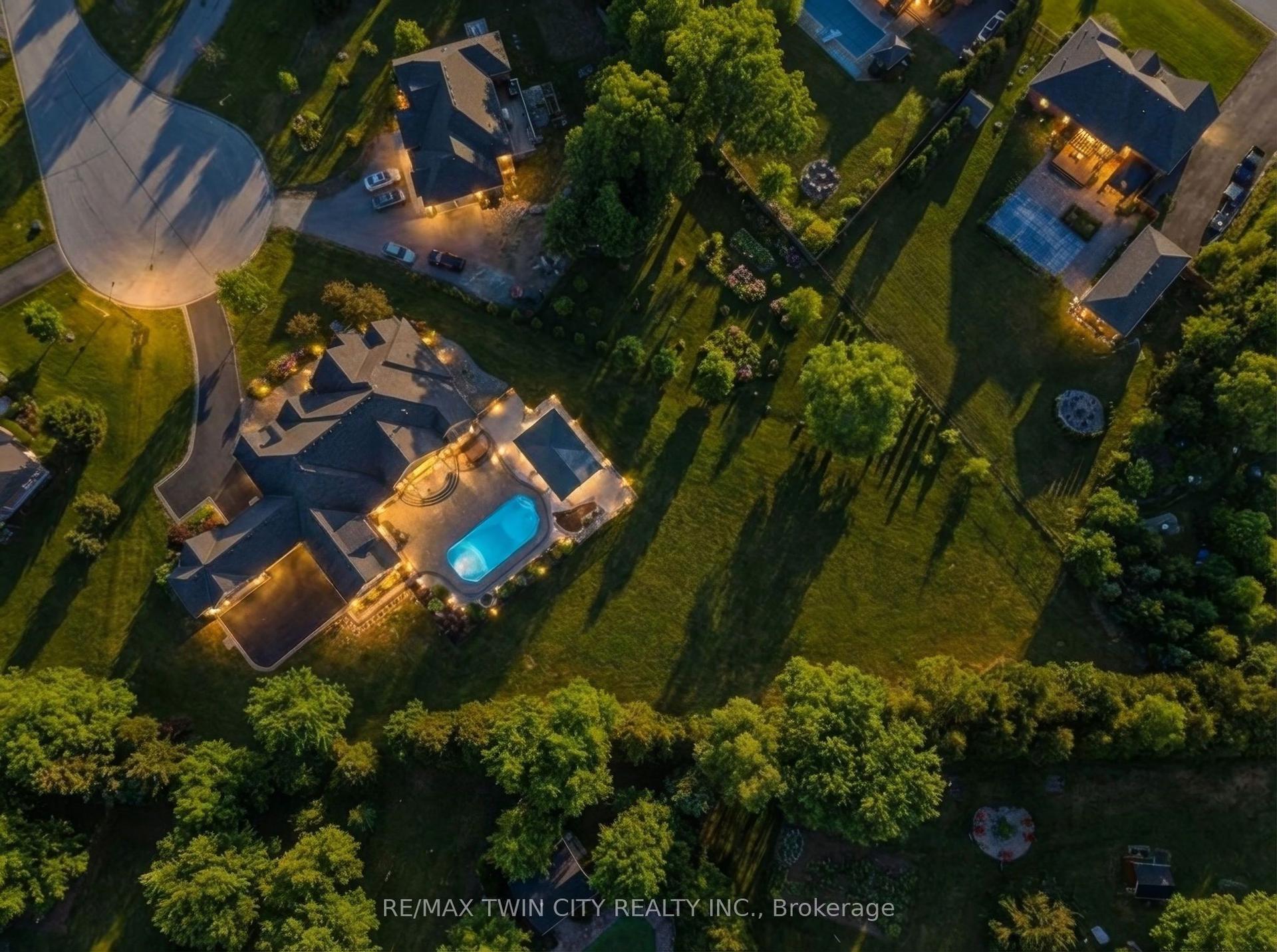 29 Wallace Court — photo 1