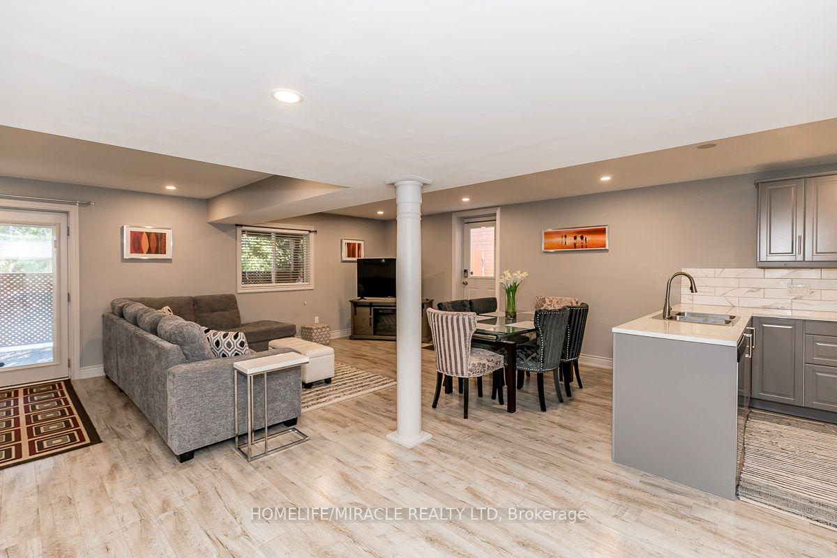 60 Edwards Drive Basement #Basement, Barrie — Detached for lease, photo 1