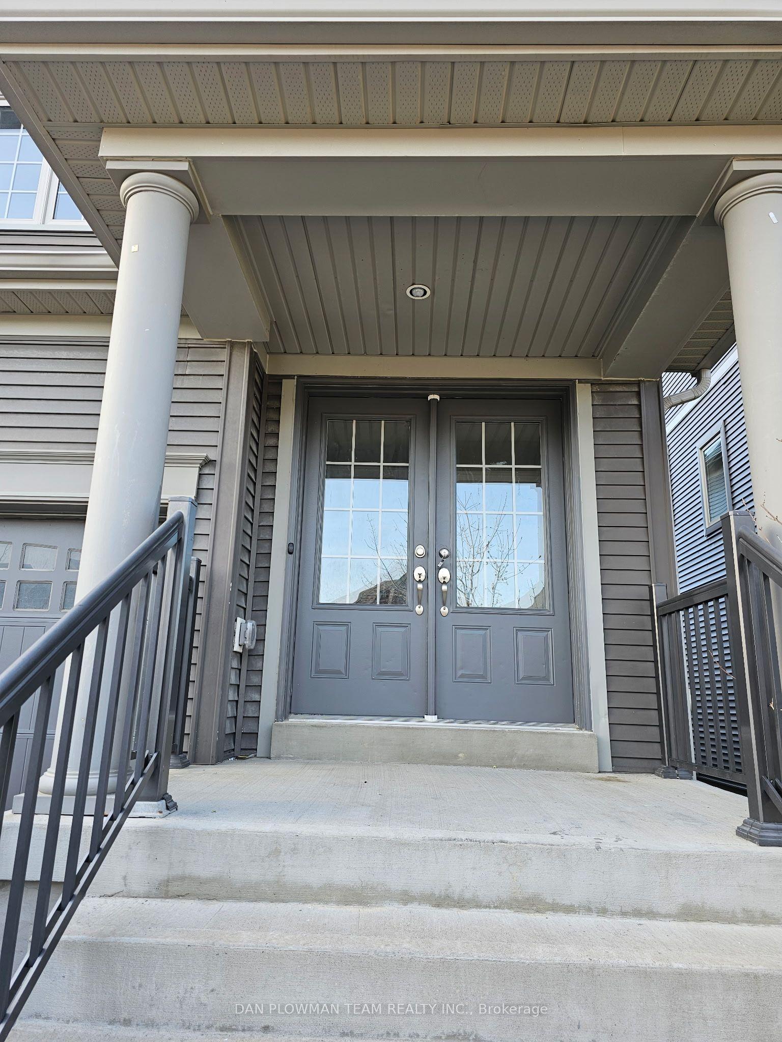 150 Dance Act Avenue, Oshawa — Semi-Detached for lease, photo 1