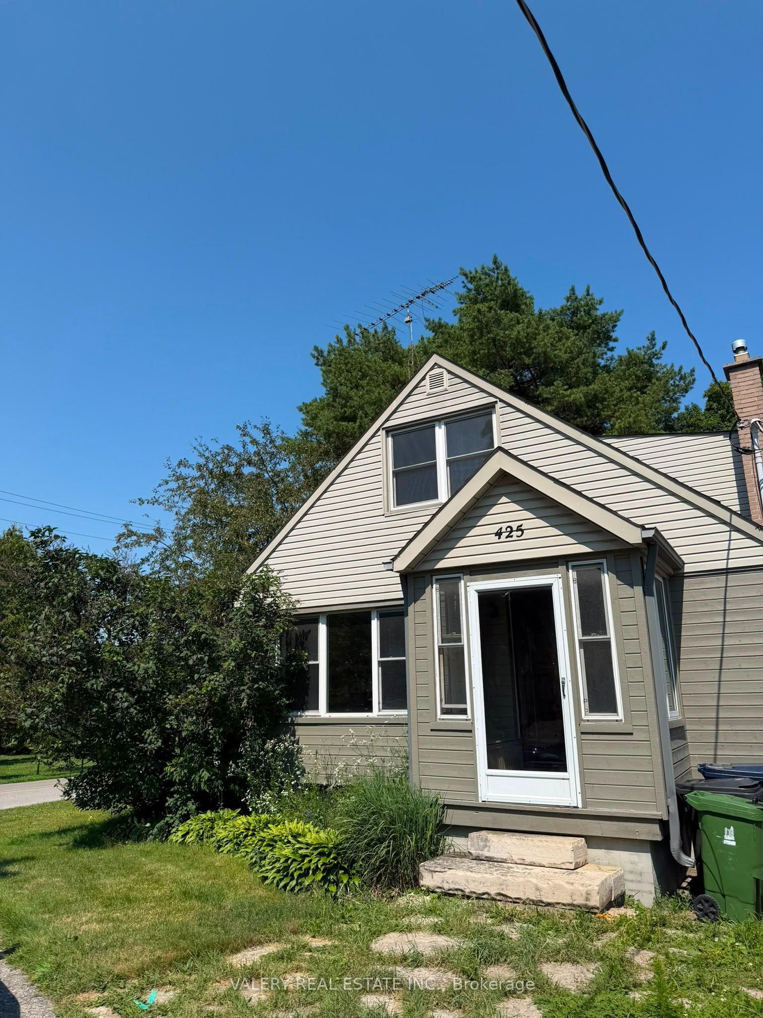 425 Livingston Road N, Toronto — Detached for lease, photo 1