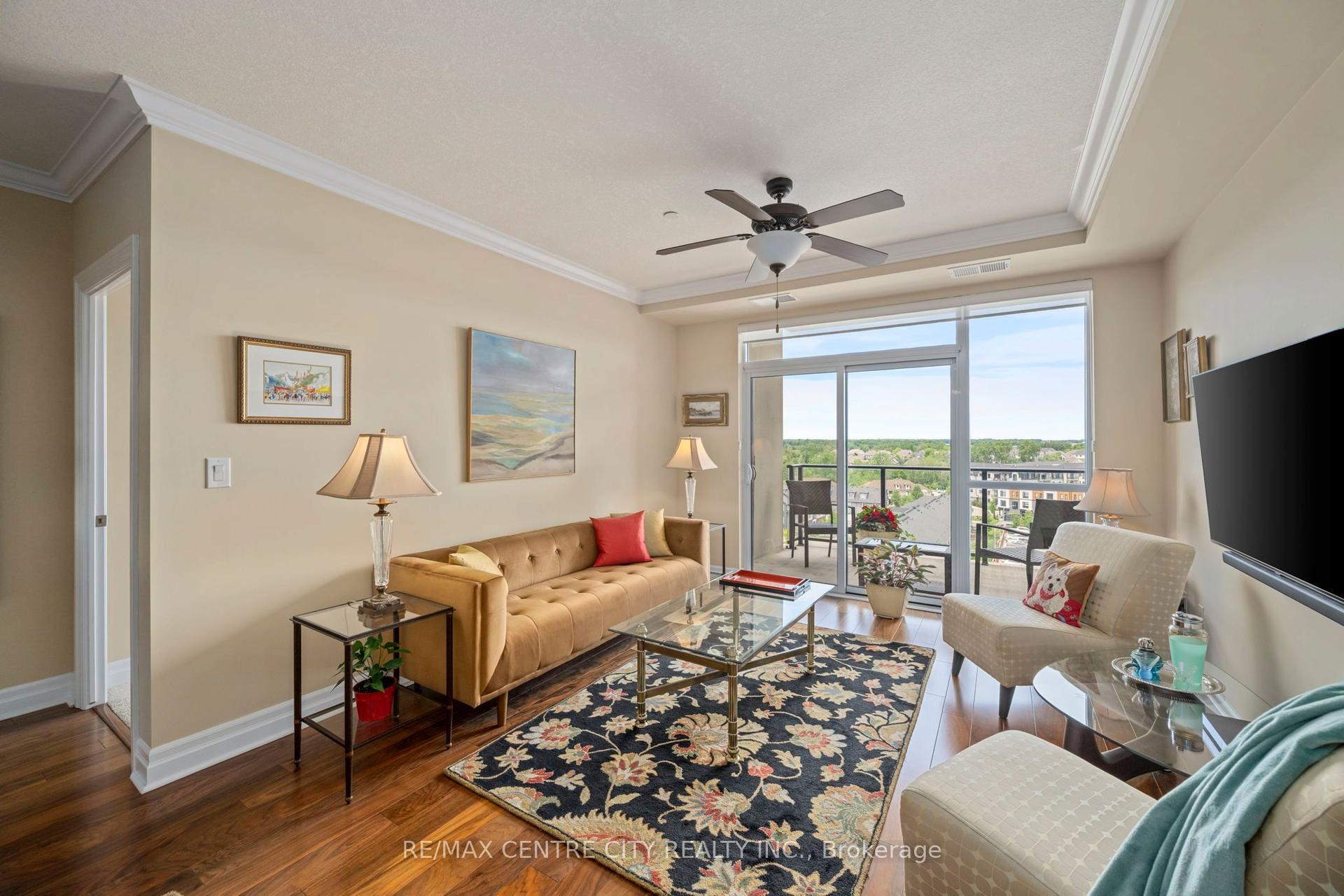 240 Villagewalk Boulevard 713 #713 — photo 1