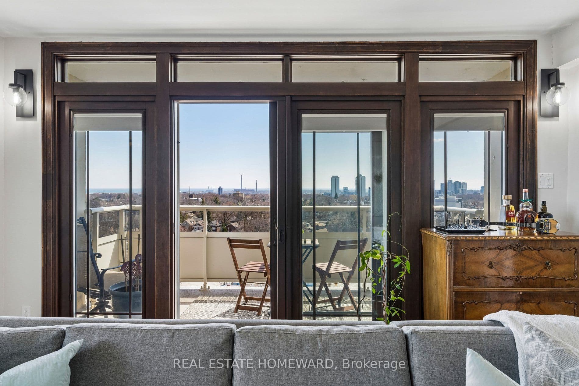 980 Broadview Avenue 1208 #1208 — photo 1