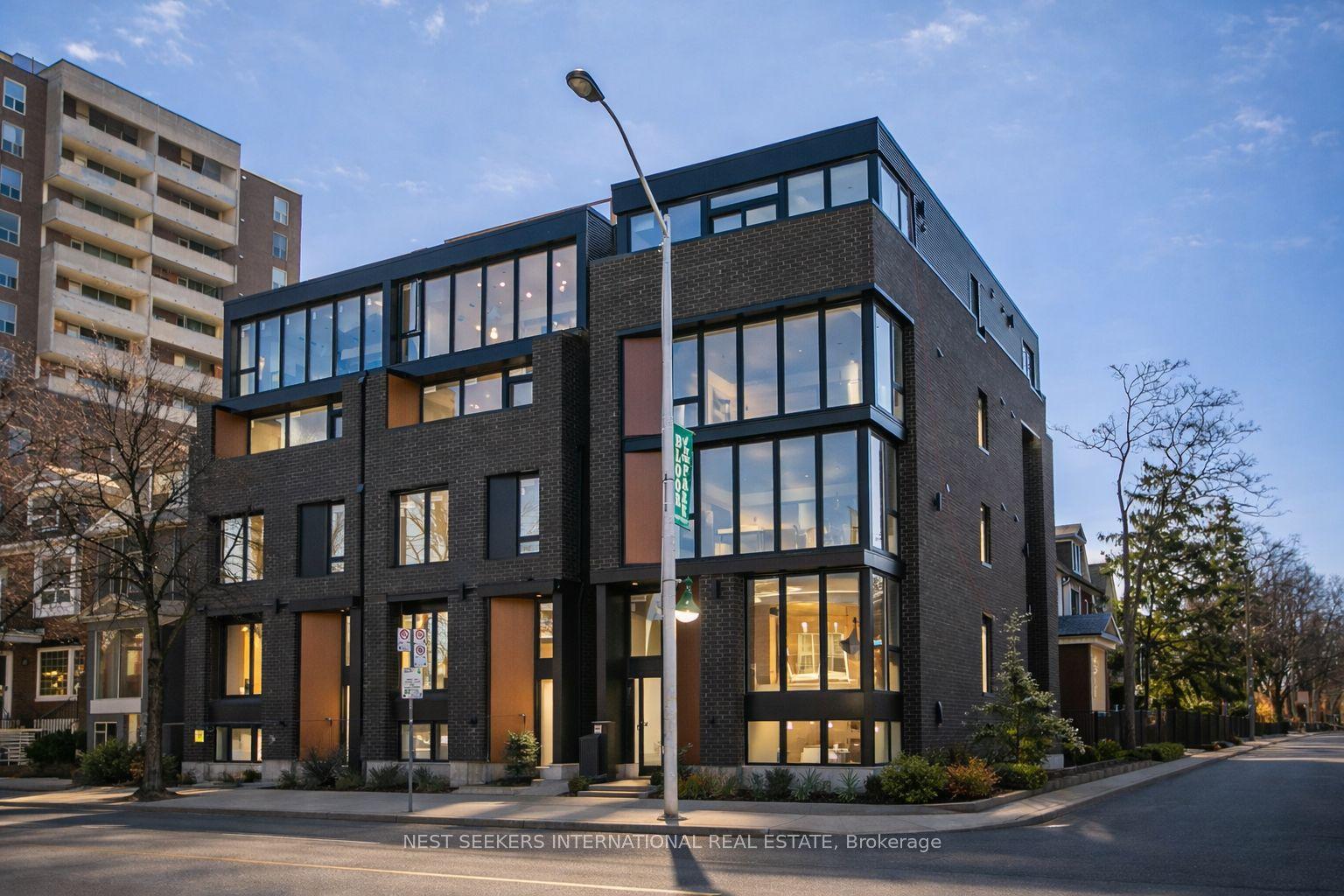 1555 Bloor Street W 5 #5 — photo 1