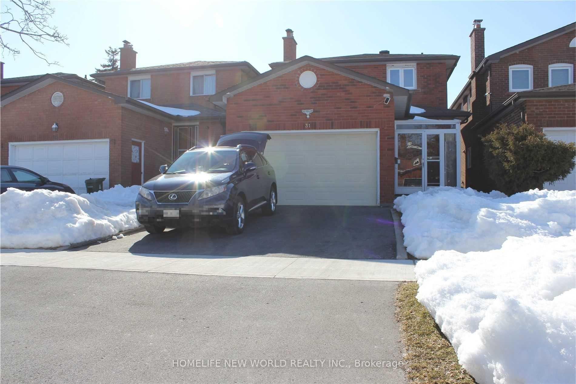 31 Rainthorpe Crescent, Toronto — Detached for lease, photo 1