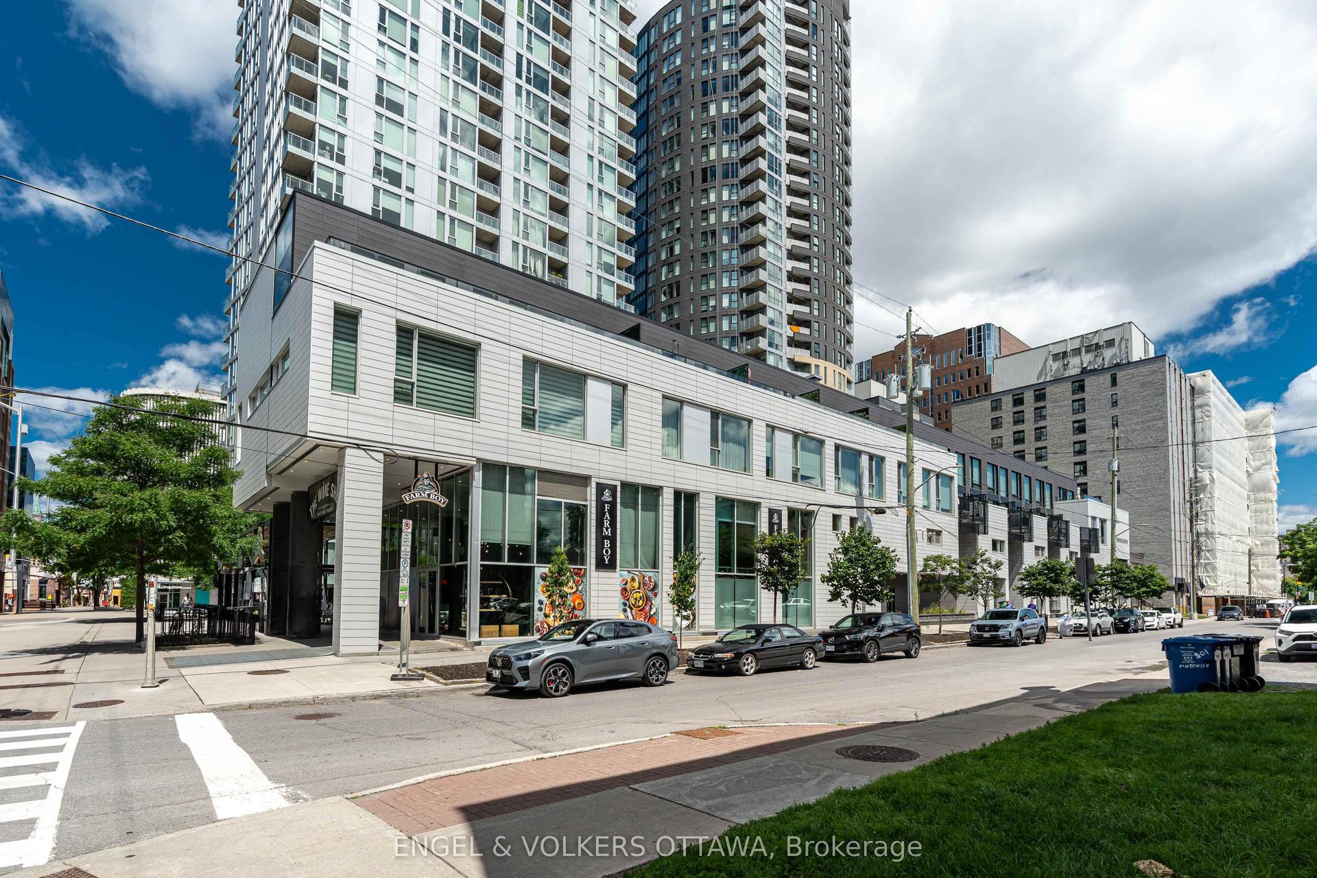 197 LISGAR Street 207 #207 — photo 1