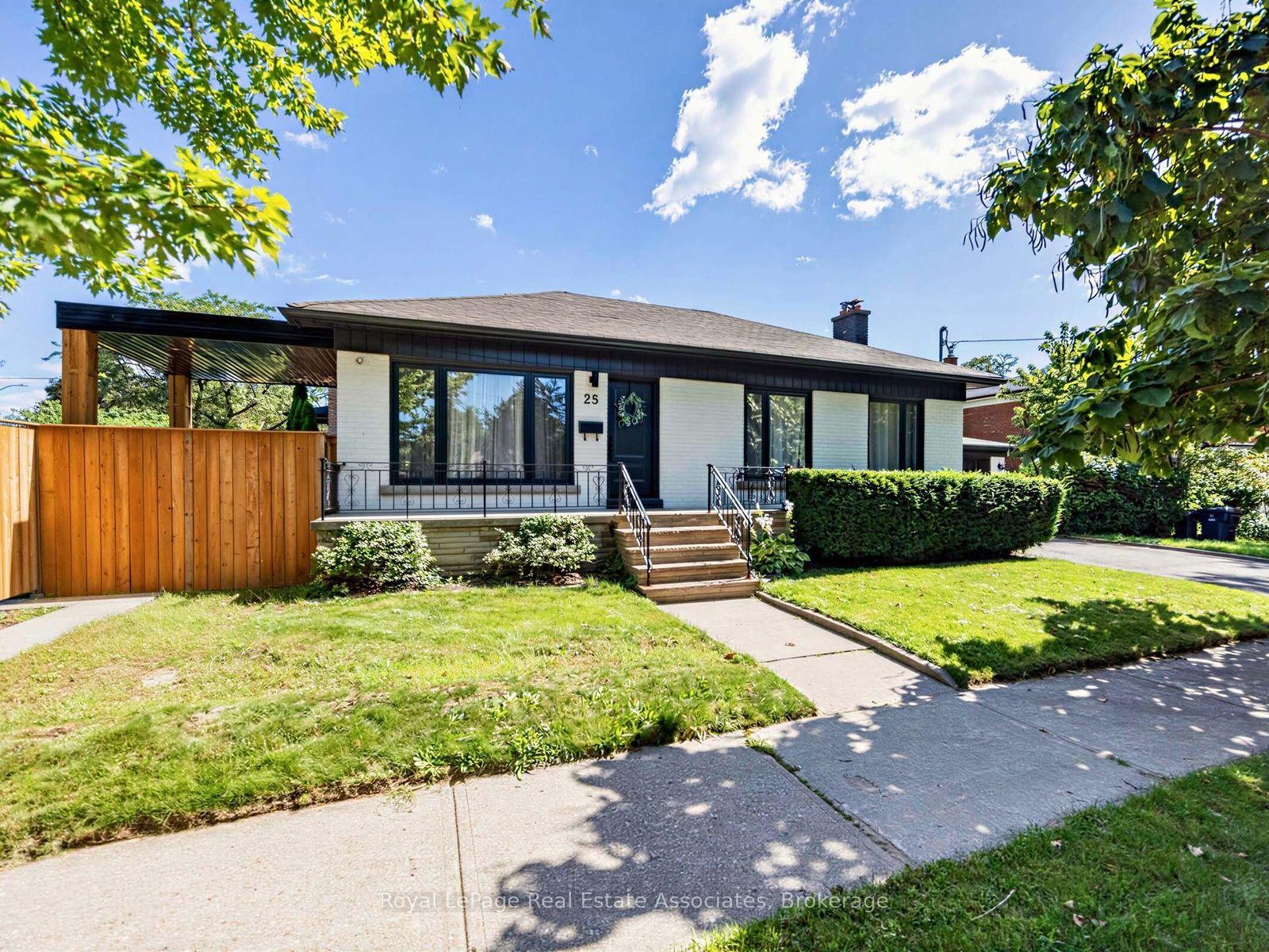 25 Treeview Drive, Toronto — Detached for sale, photo 1