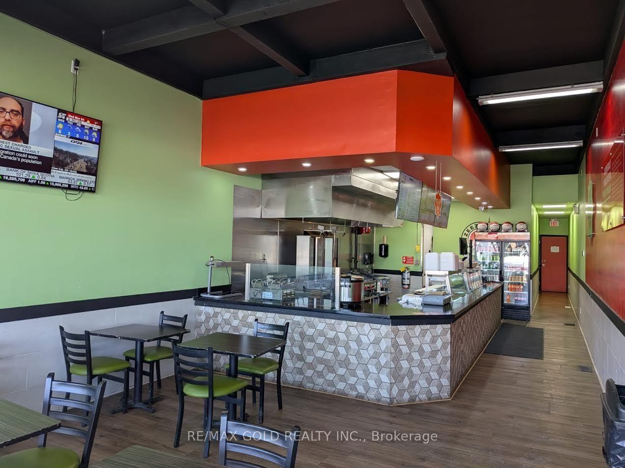 136 Guelph Street 4 #4 — photo 1