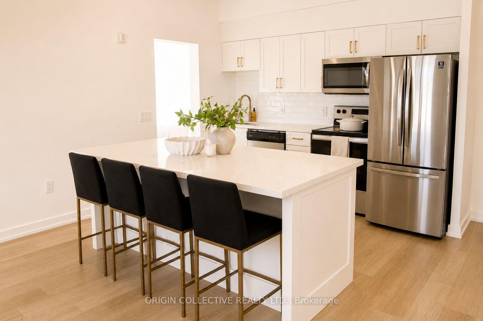430 Essa Road 206 #206, Barrie — Condo for lease, photo 1